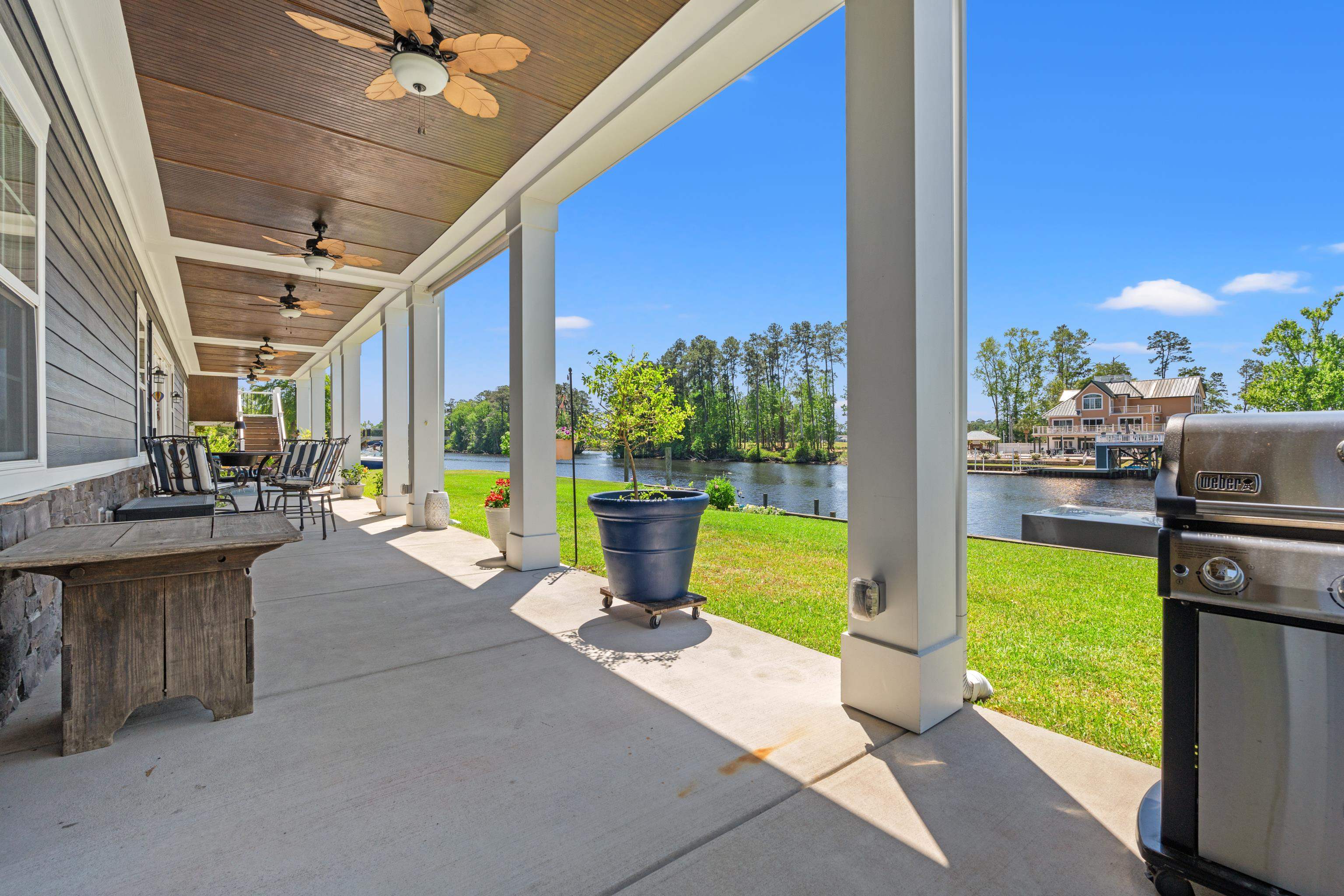 2618 Riverside Dr. Property Photo 42