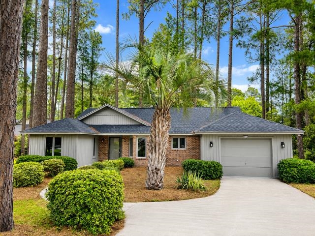 105 Moss Circle Property Photo 1