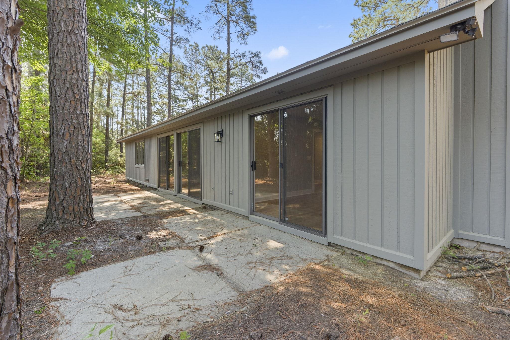 105 Moss Circle Property Photo 32