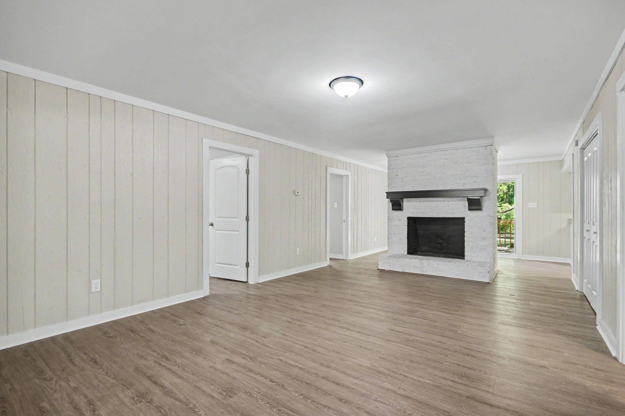 106 Weston Rd. Property Photo 21