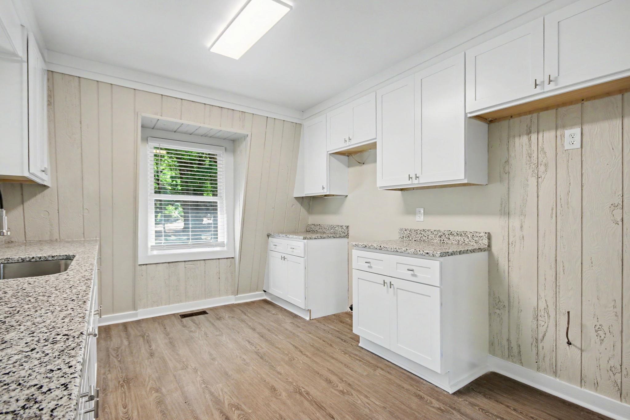 106 Weston Rd. Property Photo 27
