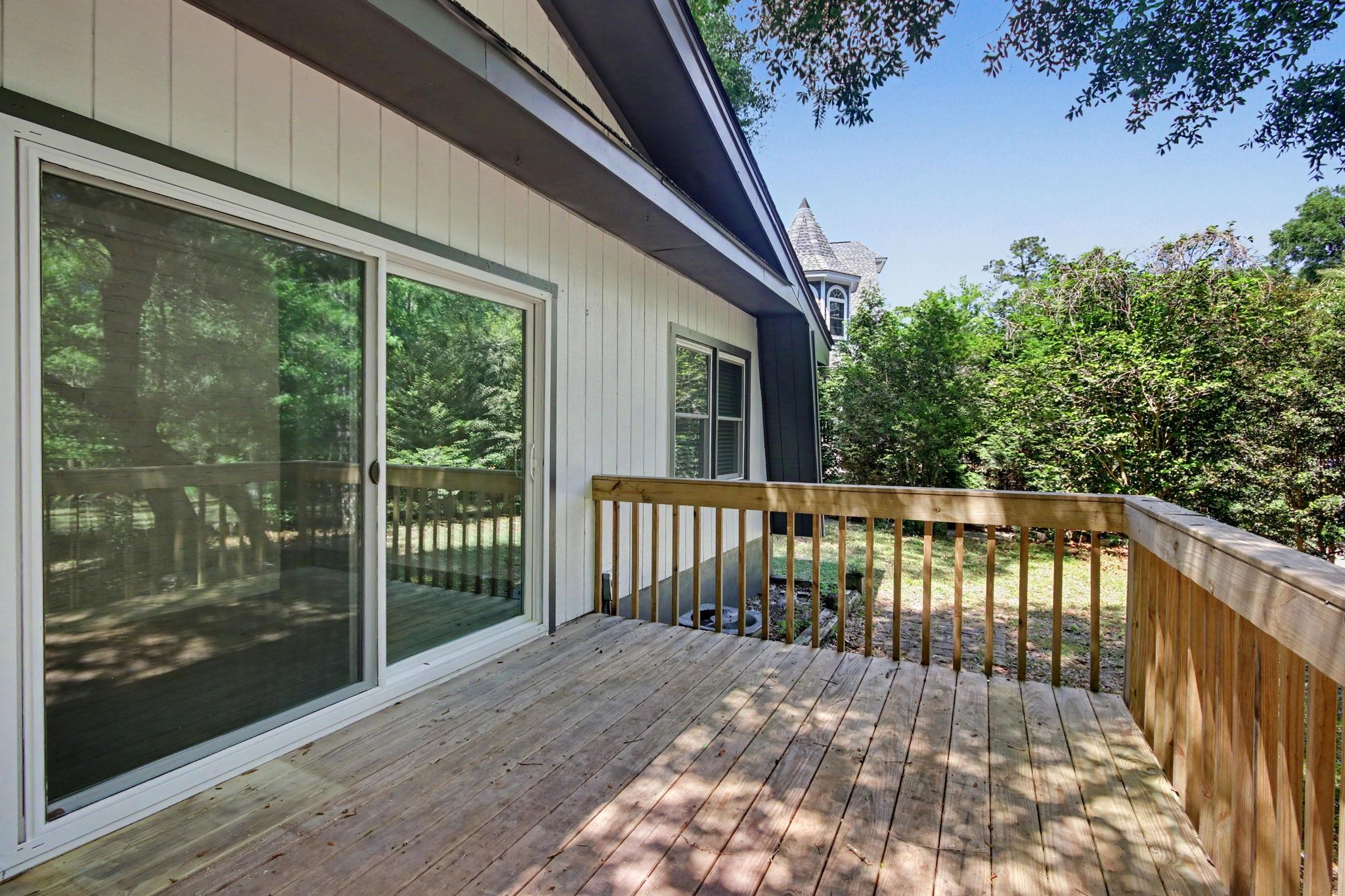 106 Weston Rd. Property Photo 44