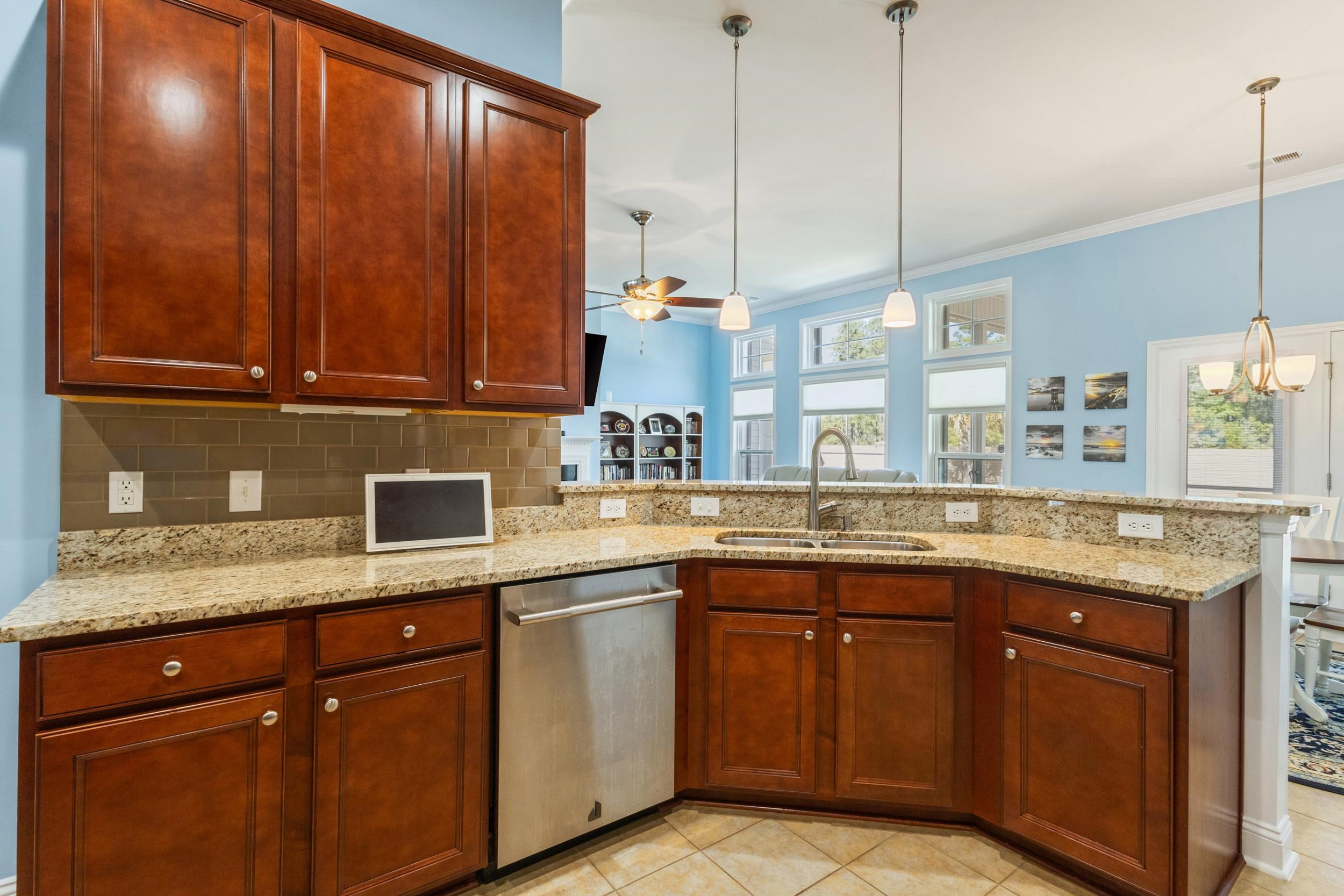 4311 Grovecrest Circle Property Photo 14