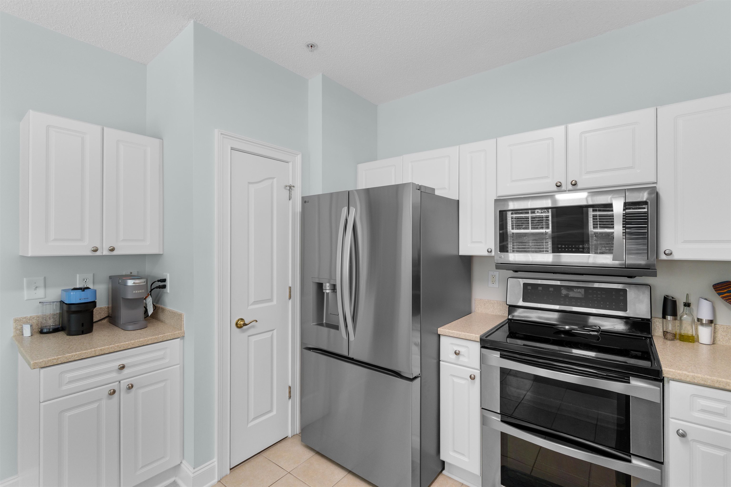 6203 Catalina Dr. Property Photo 6