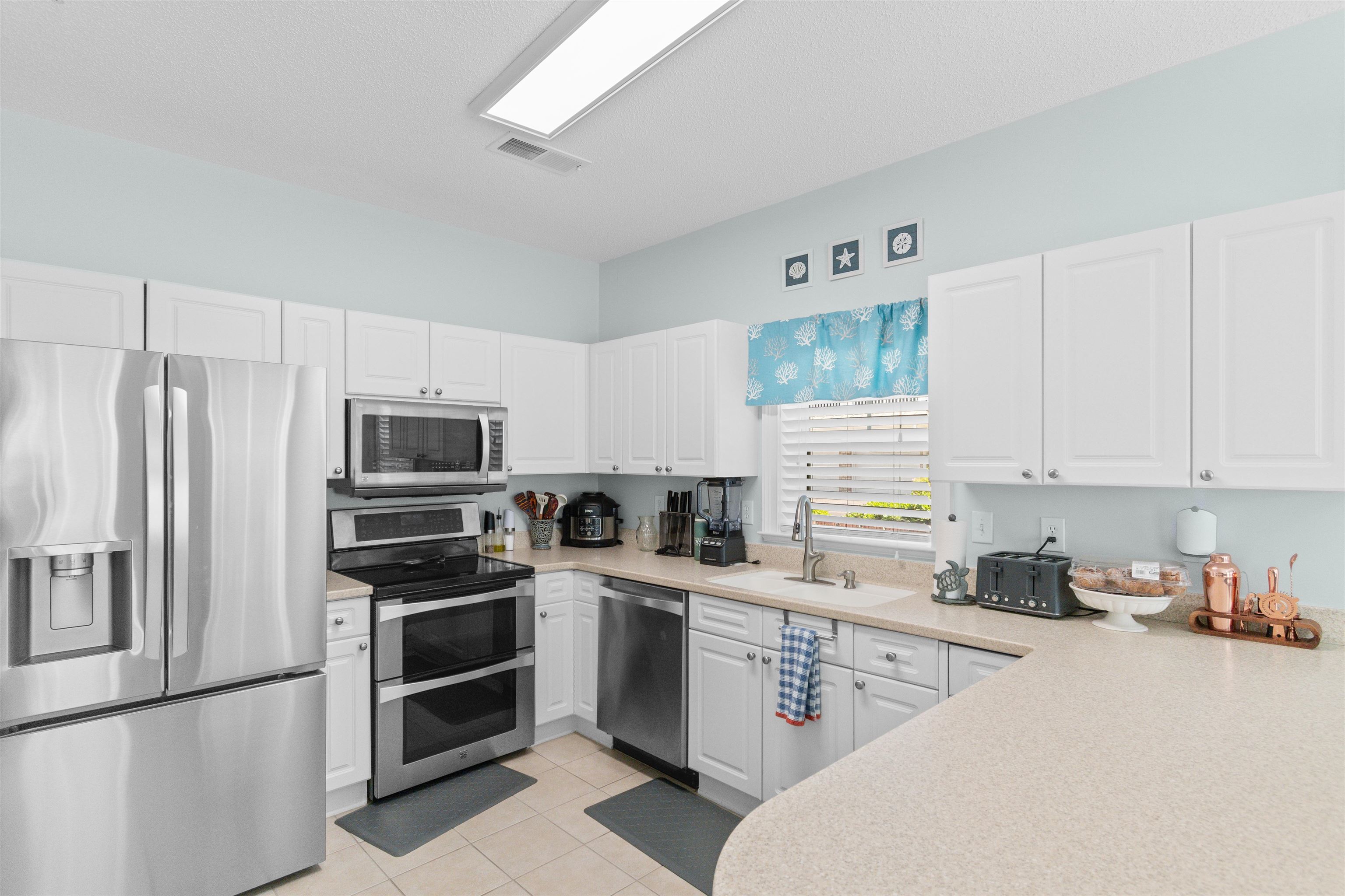 6203 Catalina Dr. Property Photo 7