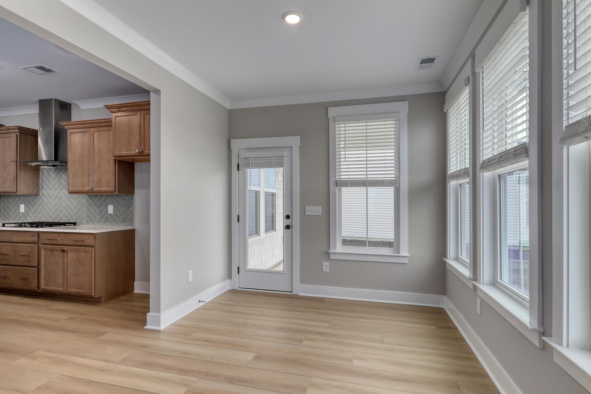 6160 Zoe Way Property Photo 11