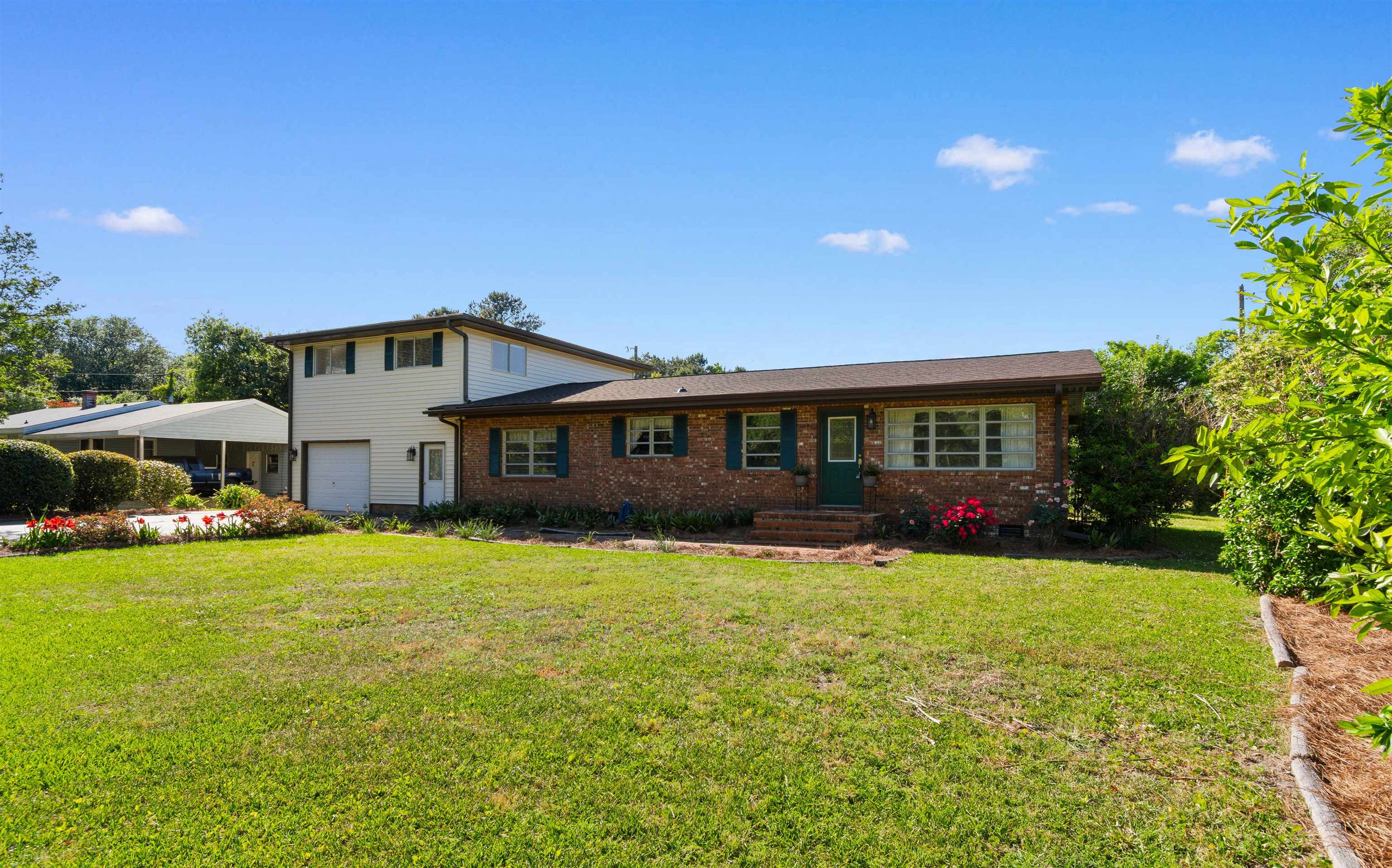 1594 Montford Rd. Property Photo 4