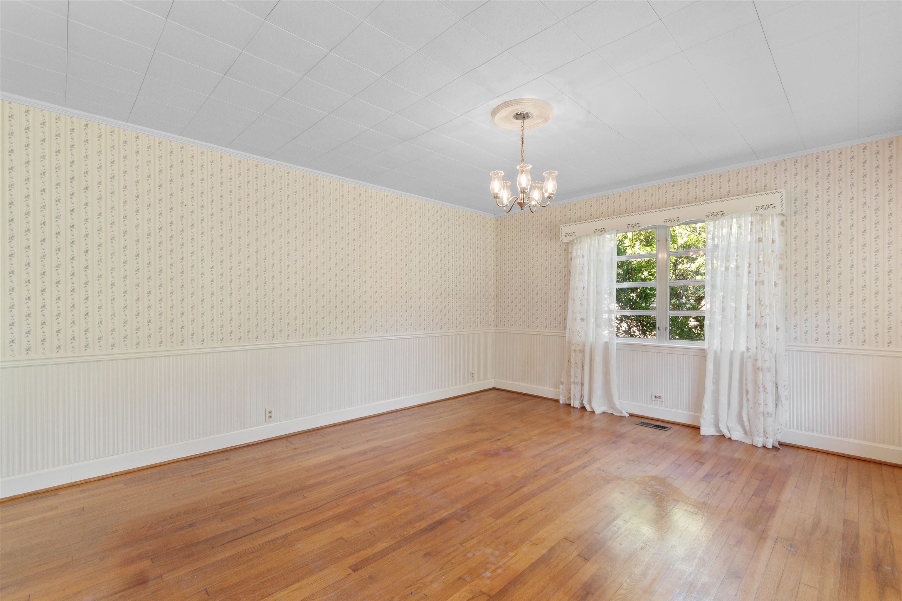 1594 Montford Rd. Property Photo 8