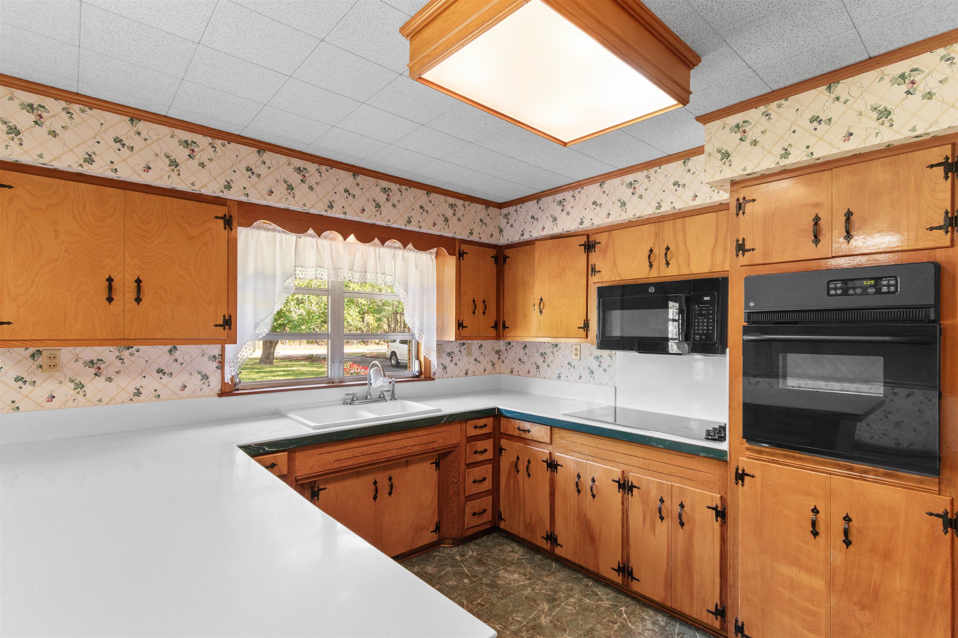 1594 Montford Rd. Property Photo 11