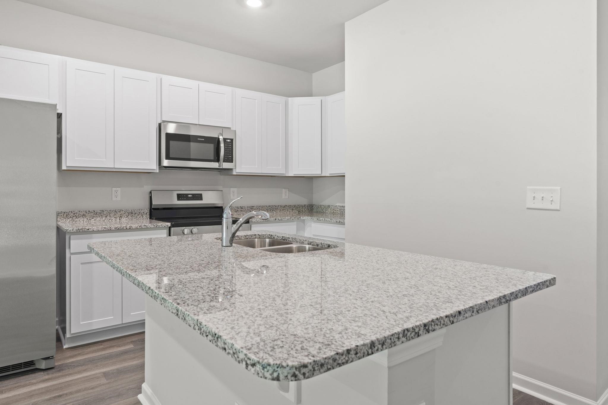 350 Sandridgebury Dr. Property Photo 6