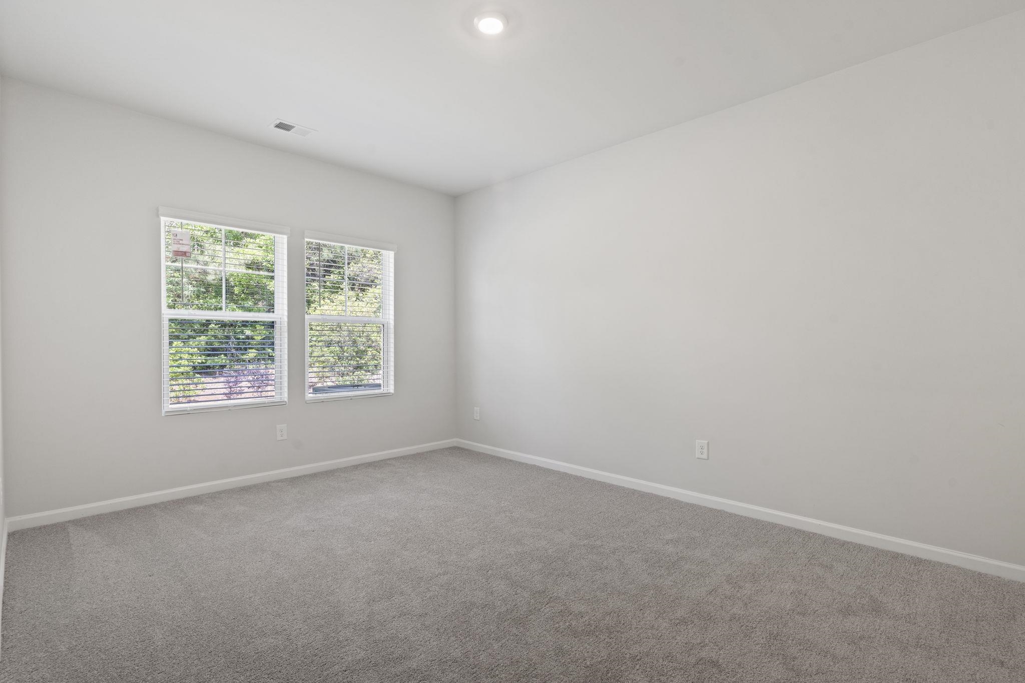 350 Sandridgebury Dr. Property Photo 16