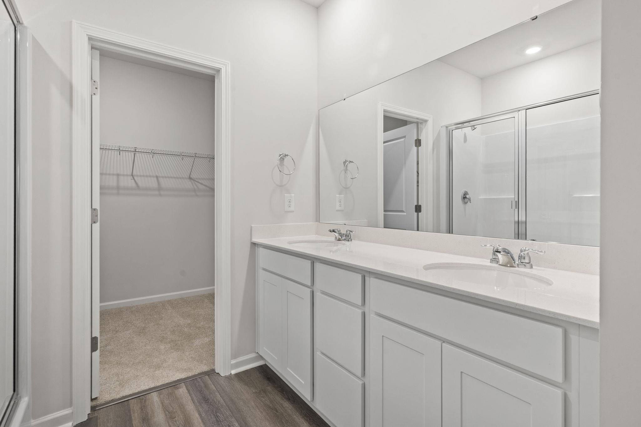 350 Sandridgebury Dr. Property Photo 18