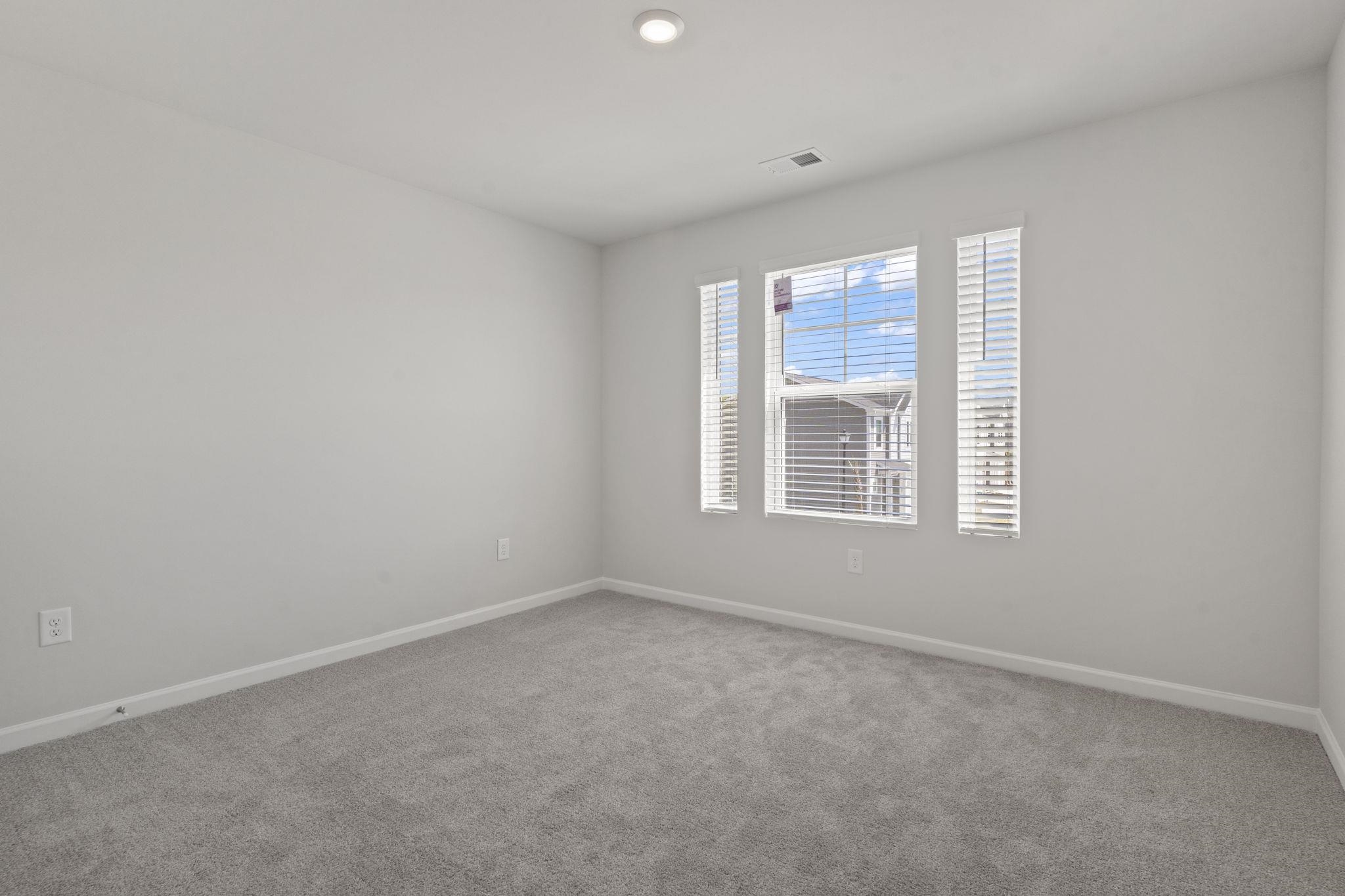 350 Sandridgebury Dr. Property Photo 29
