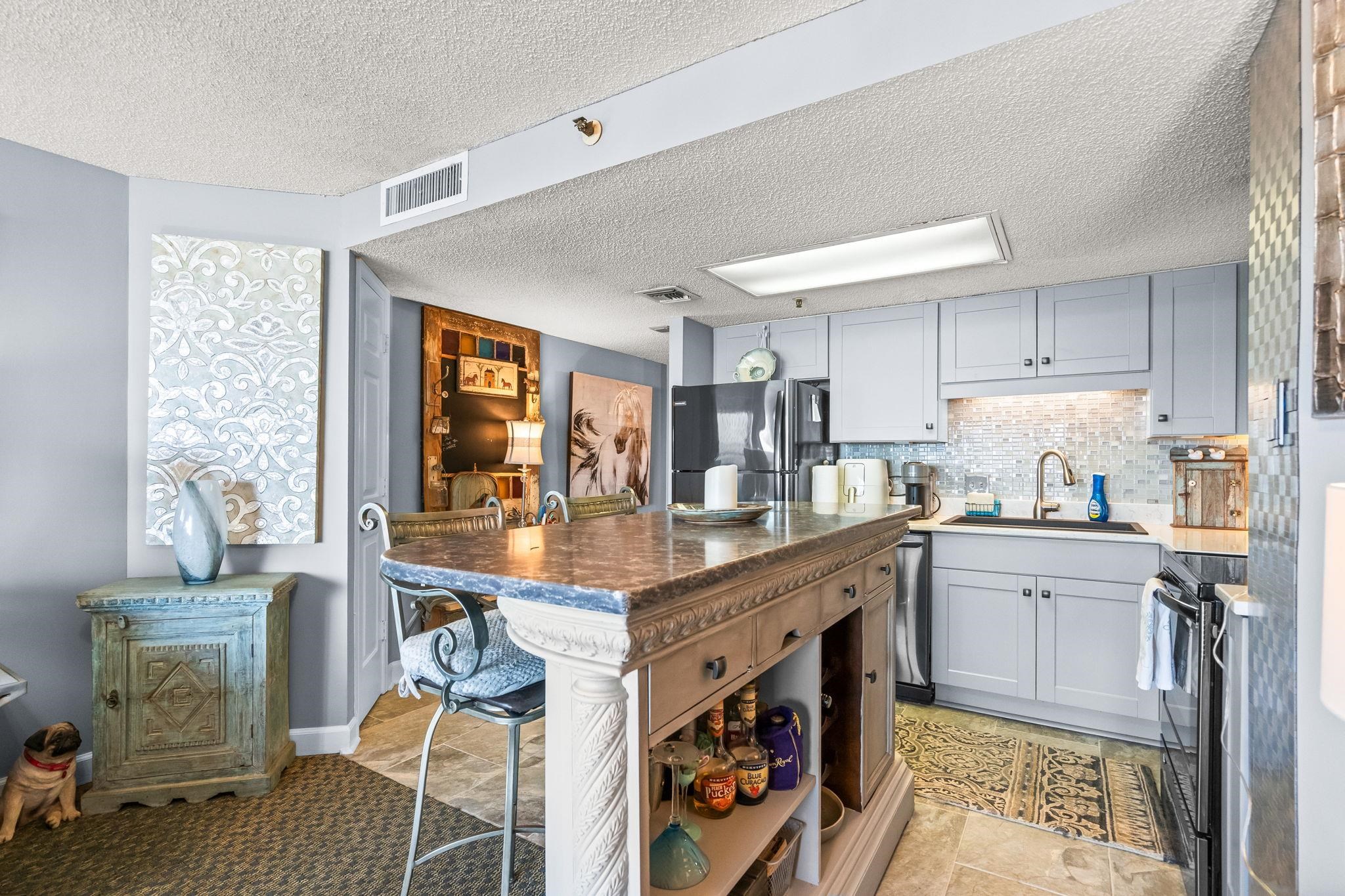 5511 N Ocean Blvd. Property Photo 9