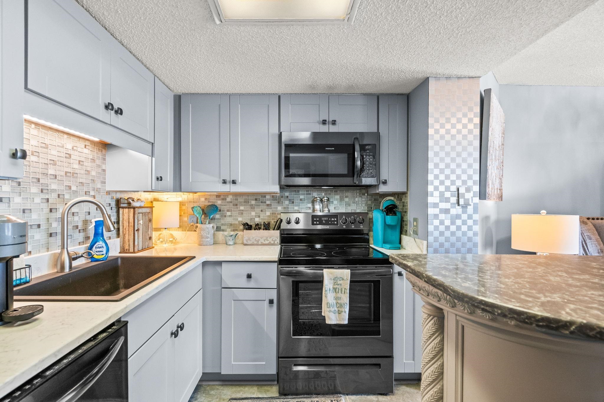 5511 N Ocean Blvd. Property Photo 10