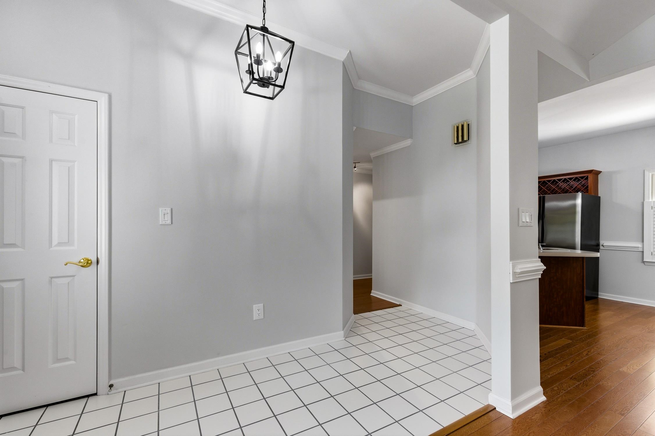 3068 Sweetpine Ln. Property Photo 4