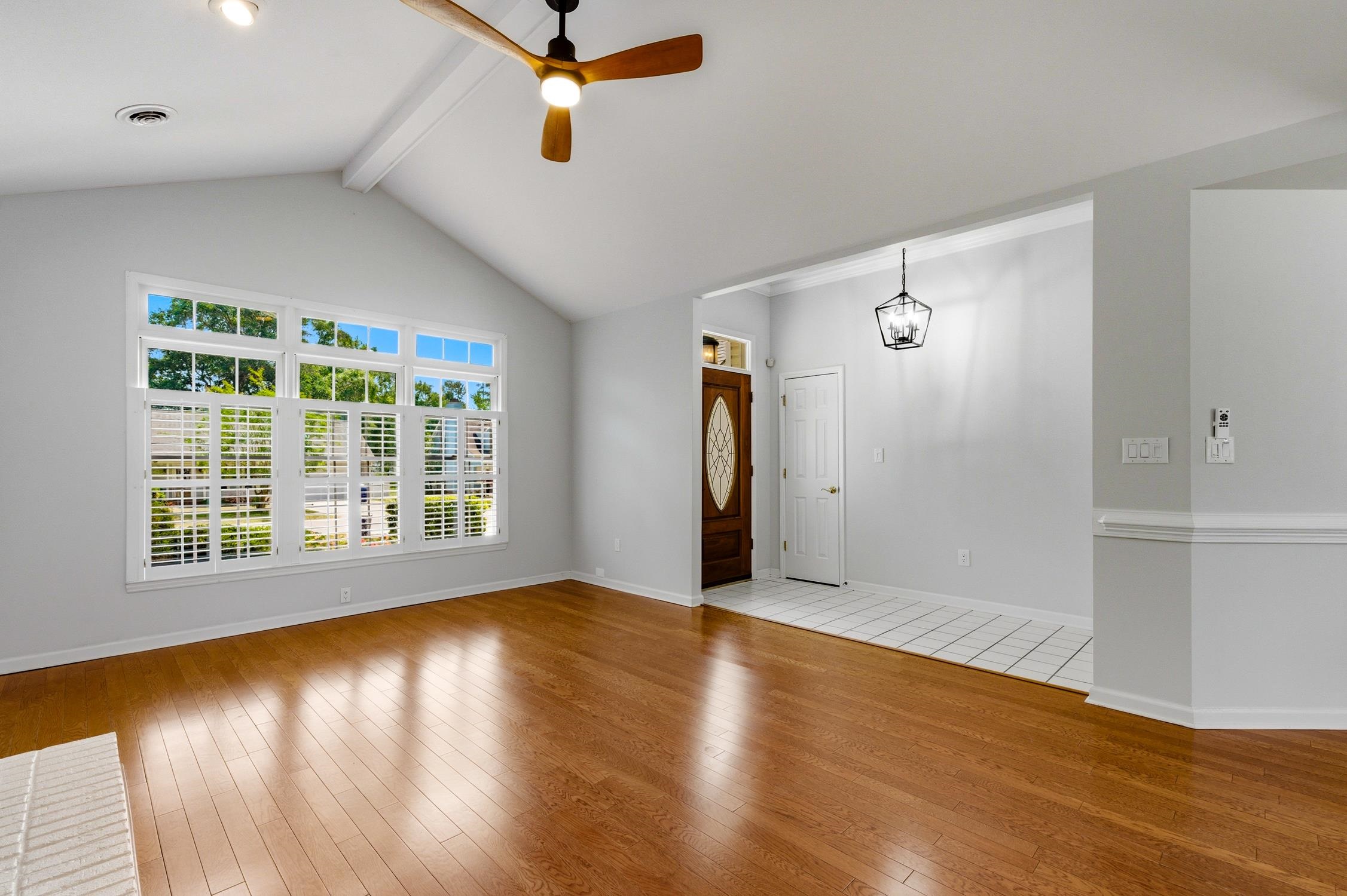 3068 Sweetpine Ln. Property Photo 5