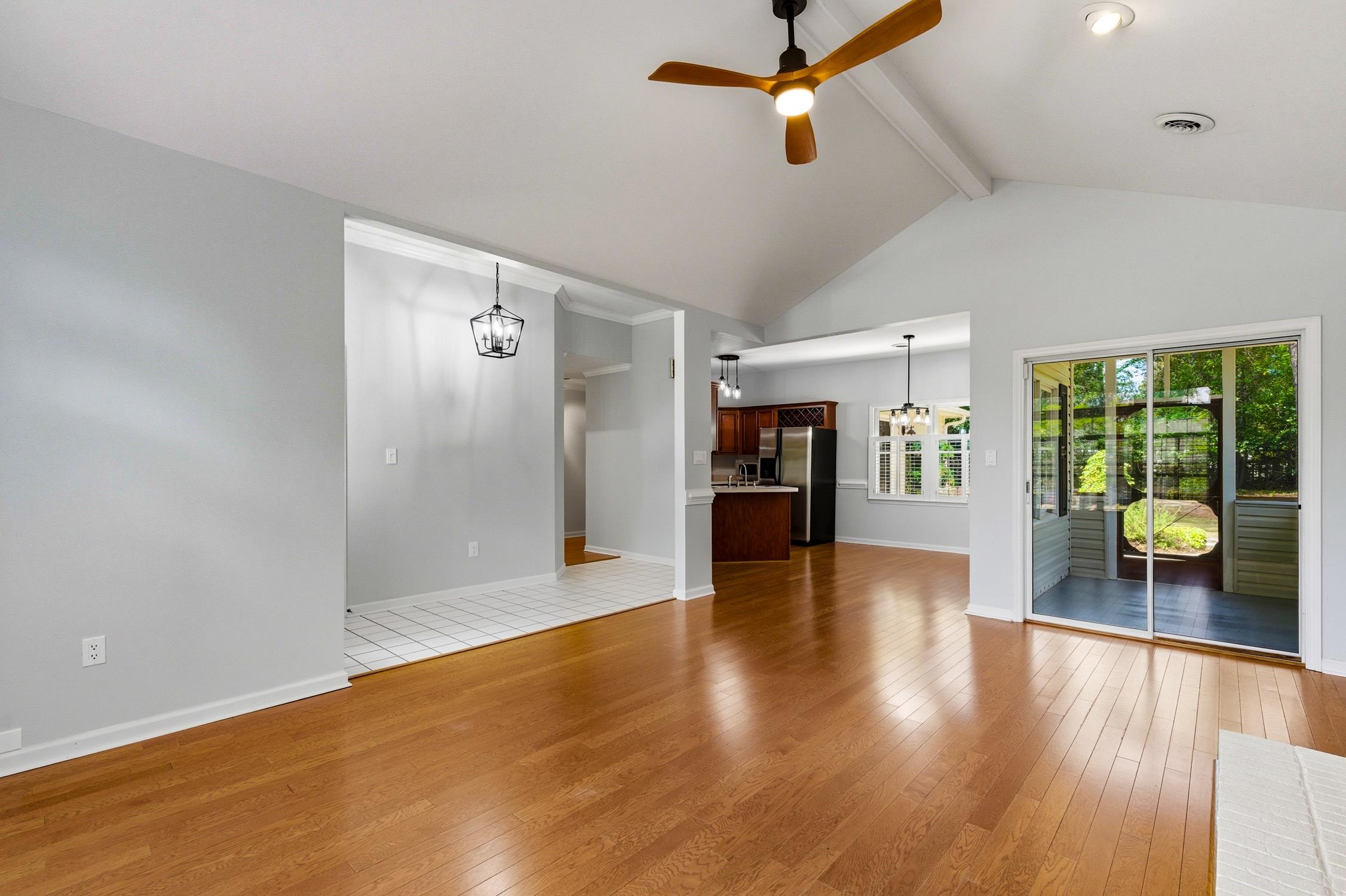 3068 Sweetpine Ln. Property Photo 8