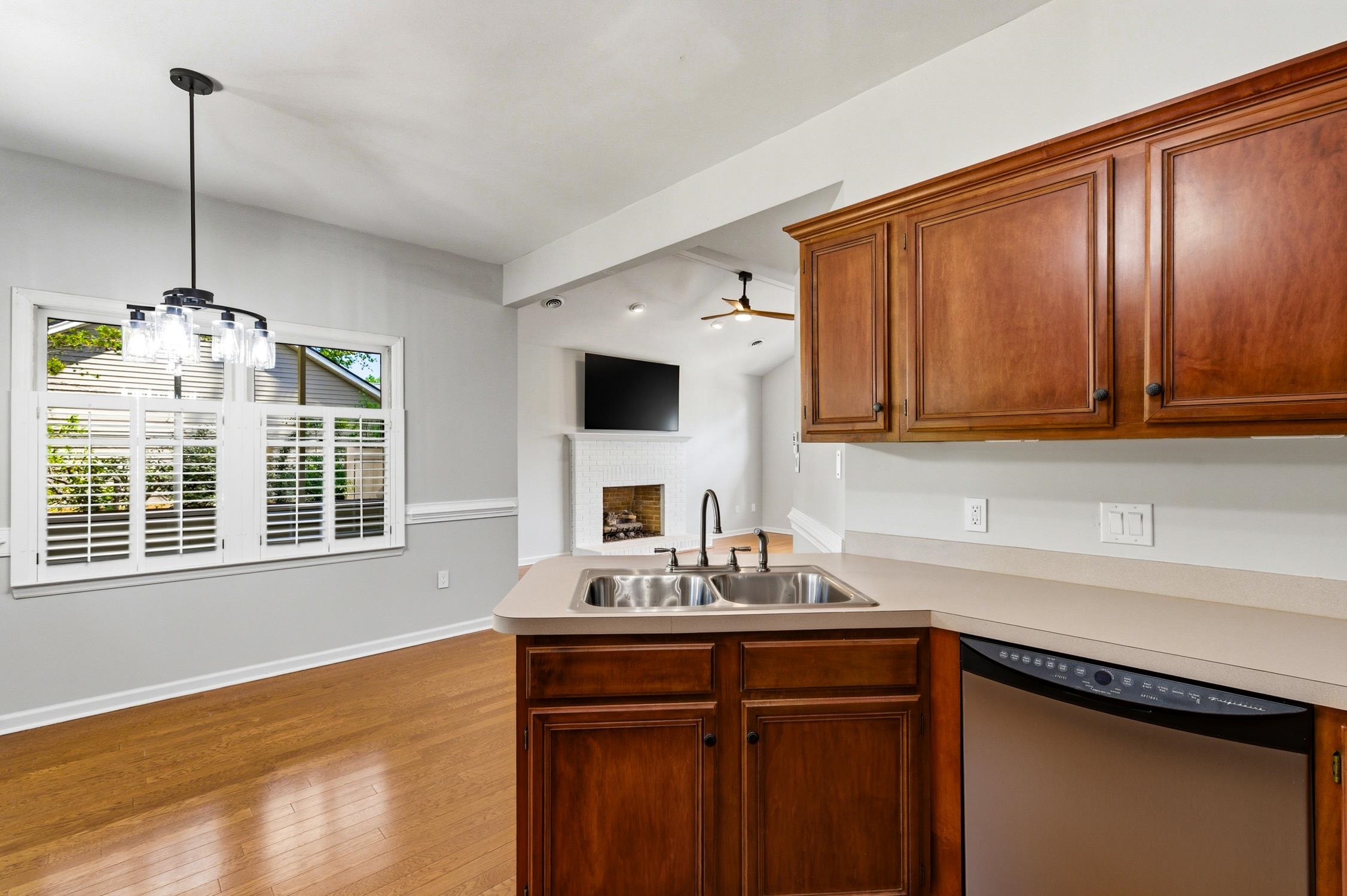 3068 Sweetpine Ln. Property Photo 14