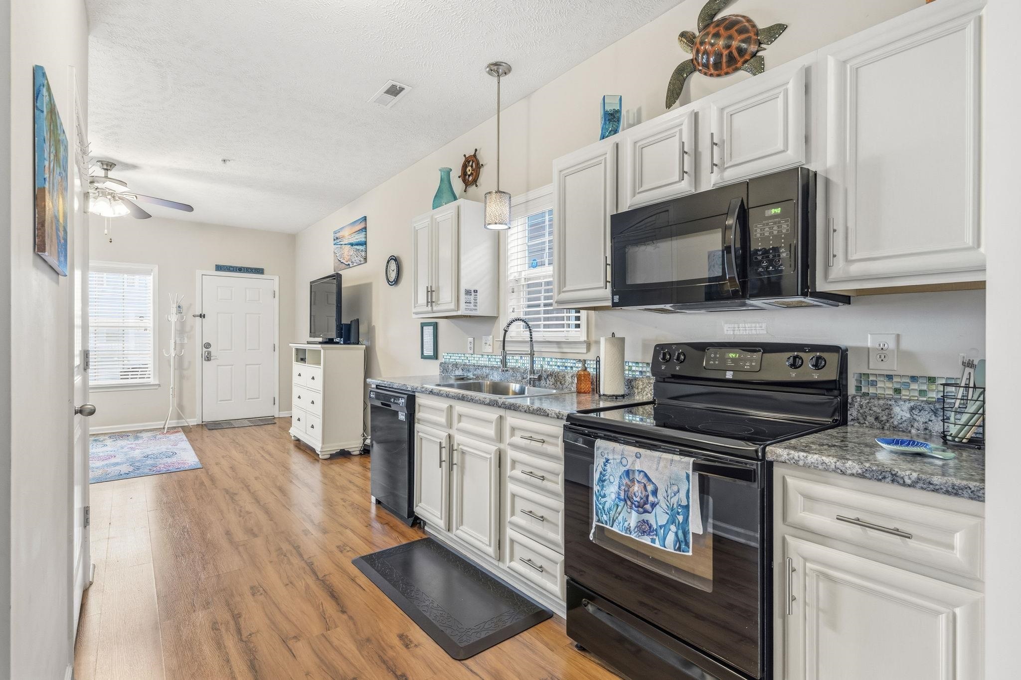 320 Sailors Ct. Property Photo 11