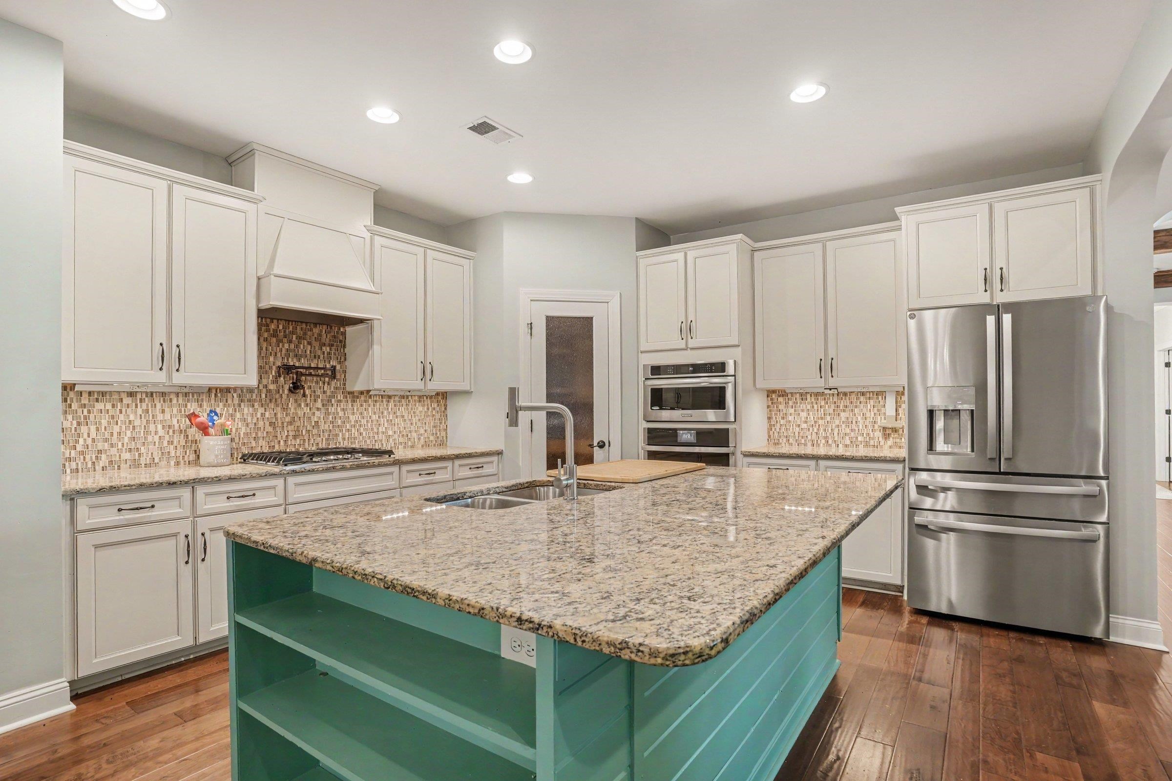 1598 Buckingham Ave. Property Photo 16