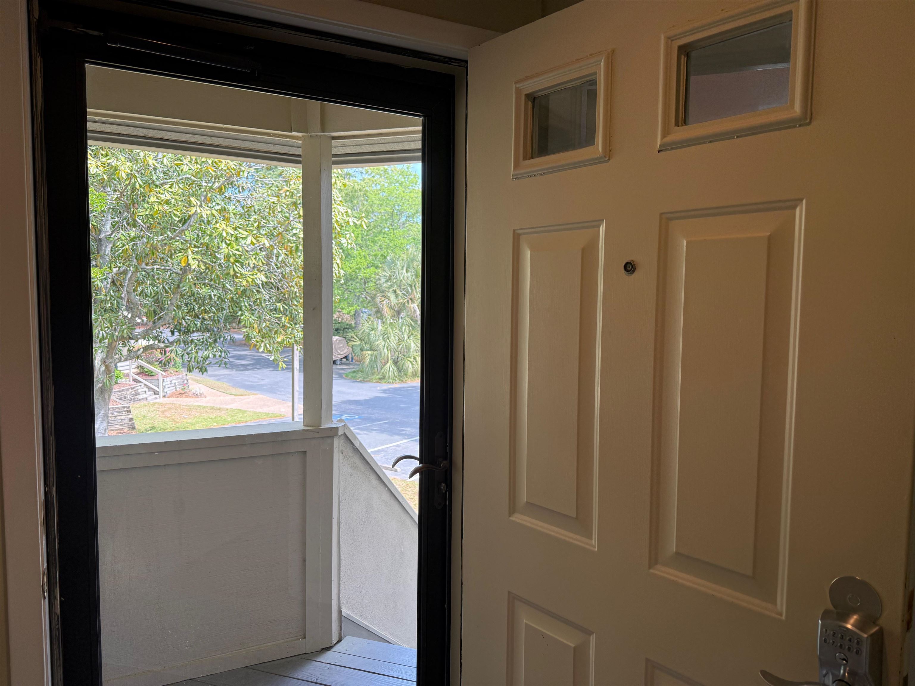 306 Westbury Ct. Property Photo 3