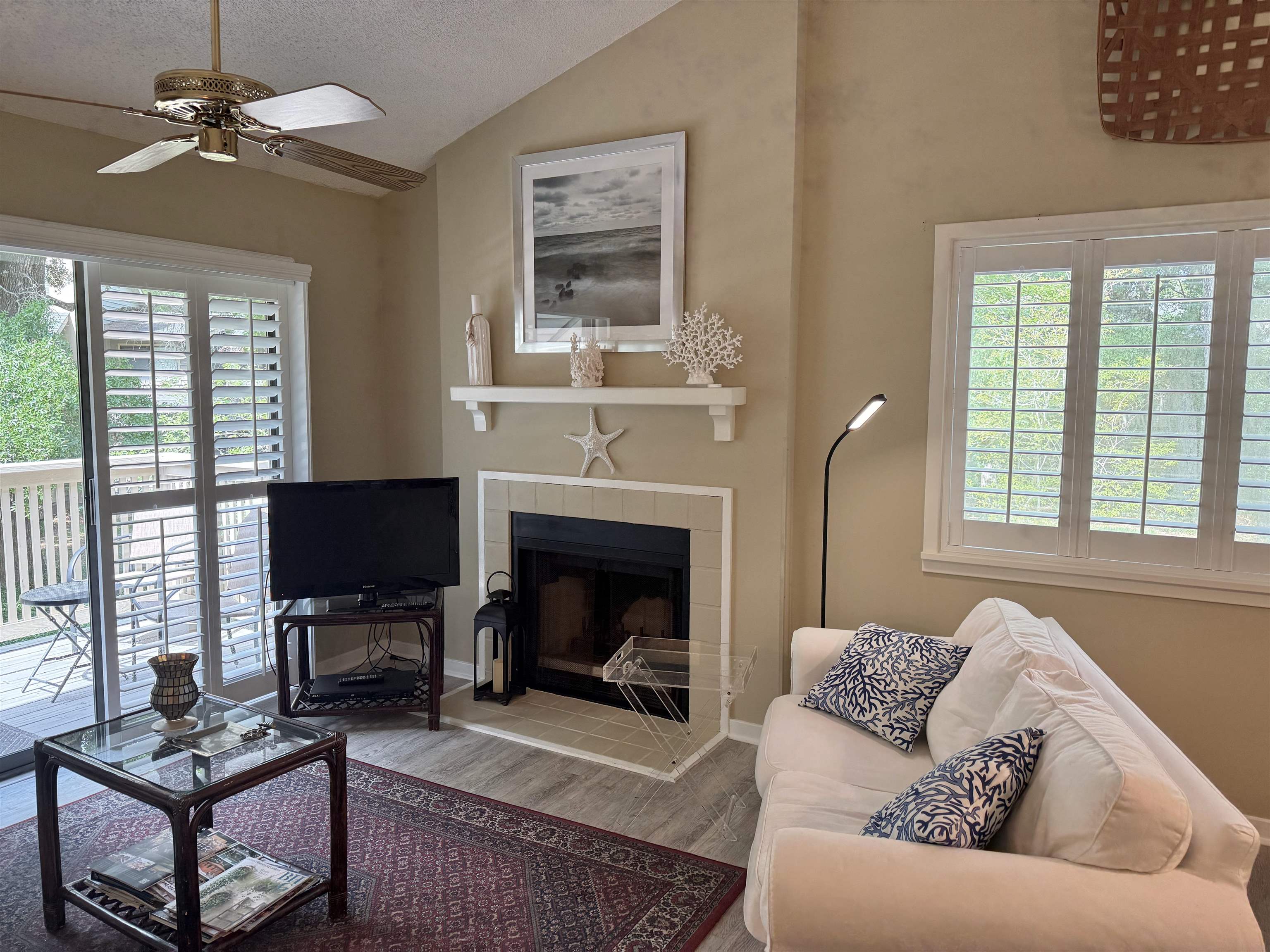 306 Westbury Ct. Property Photo 6
