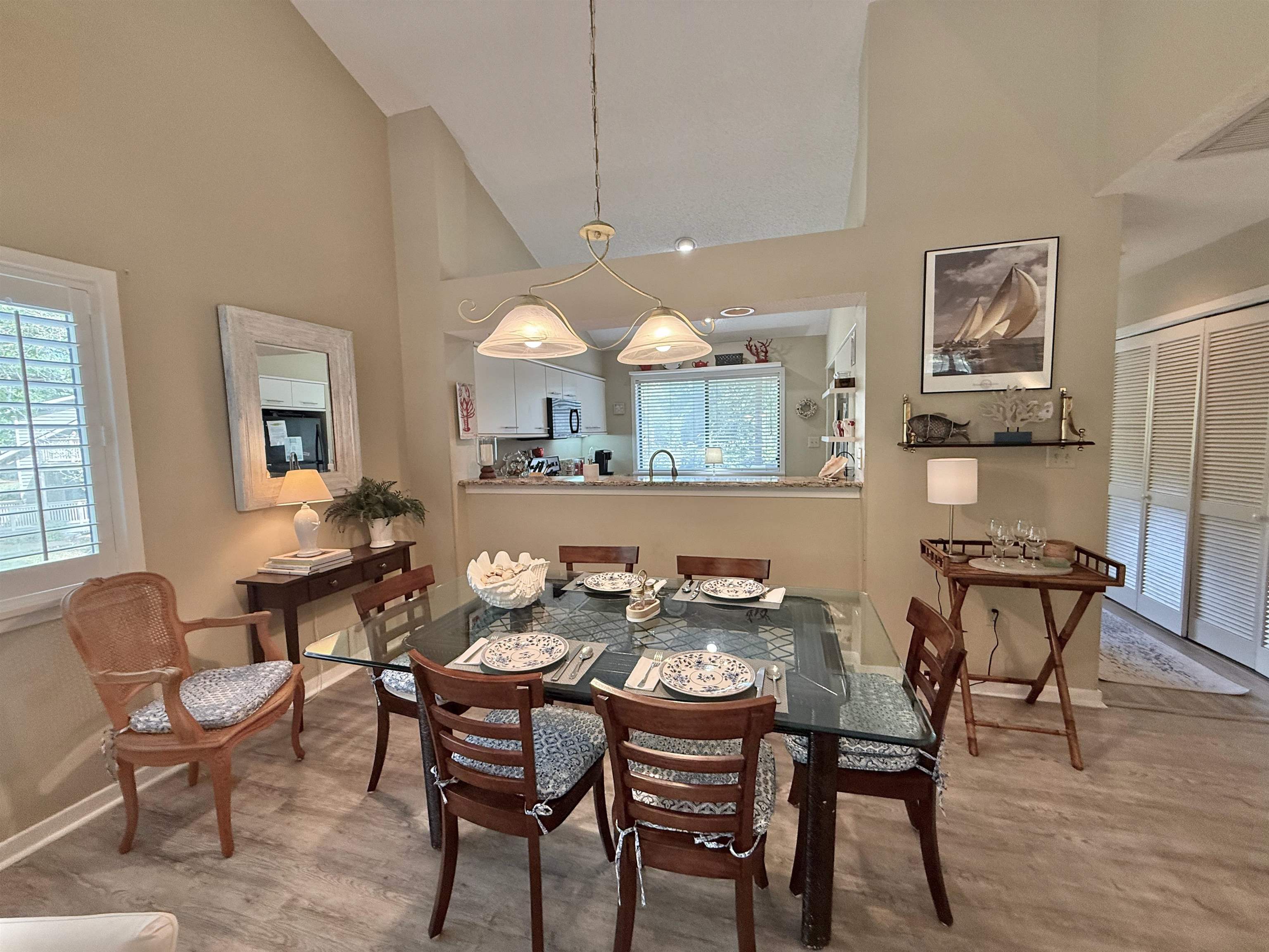 306 Westbury Ct. Property Photo 20