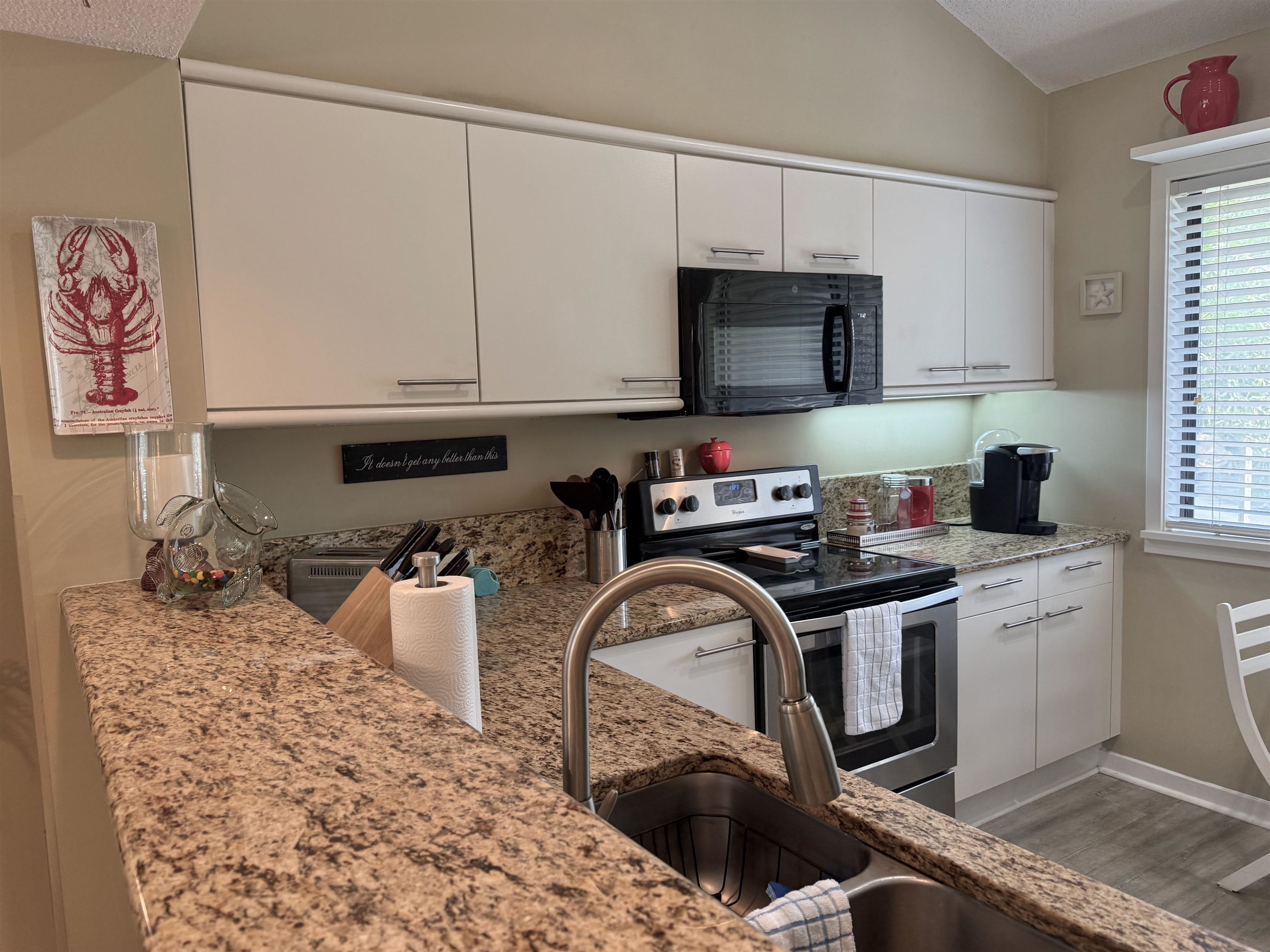 306 Westbury Ct. Property Photo 22