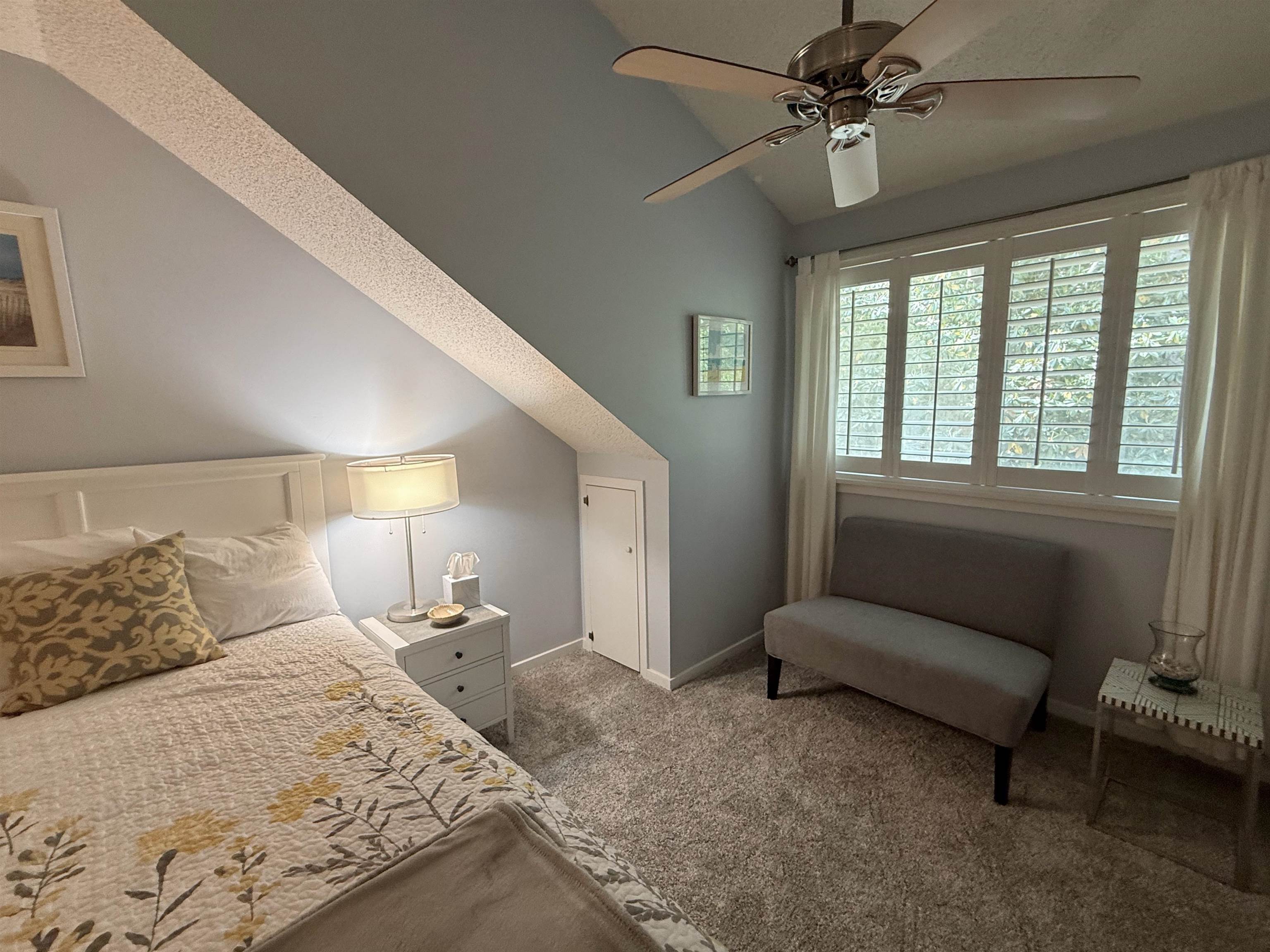306 Westbury Ct. Property Photo 32