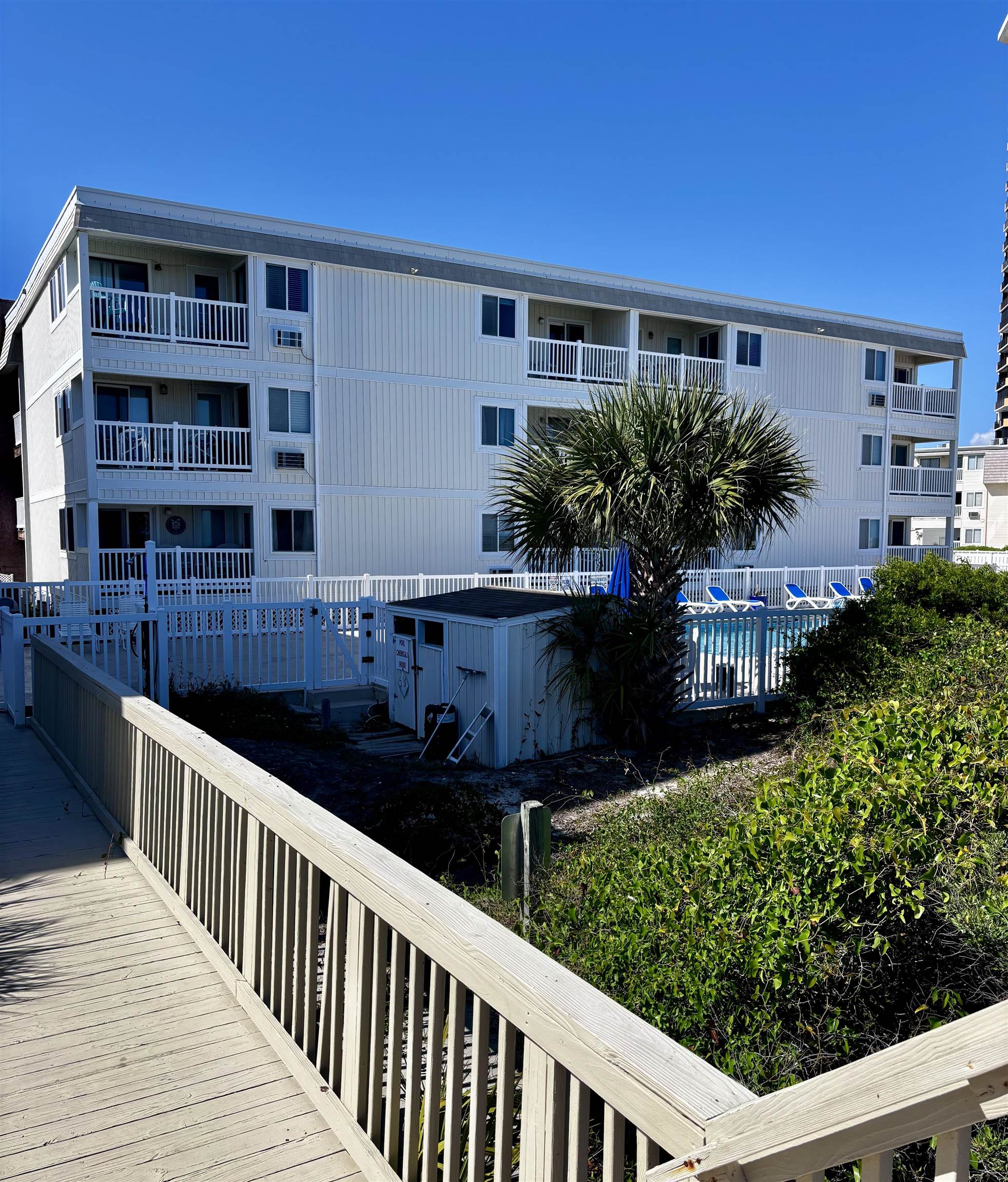9600 Shore Dr. Property Photo 1