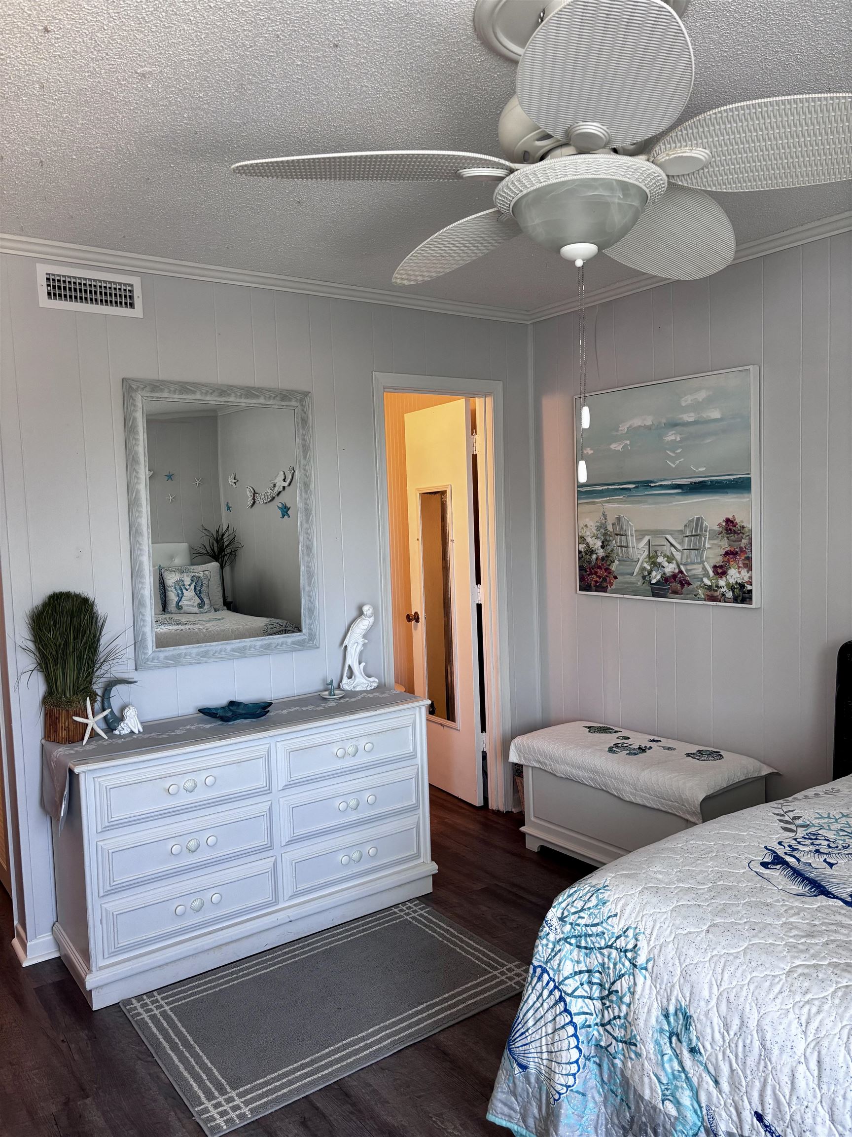 9600 Shore Dr. Property Photo 17