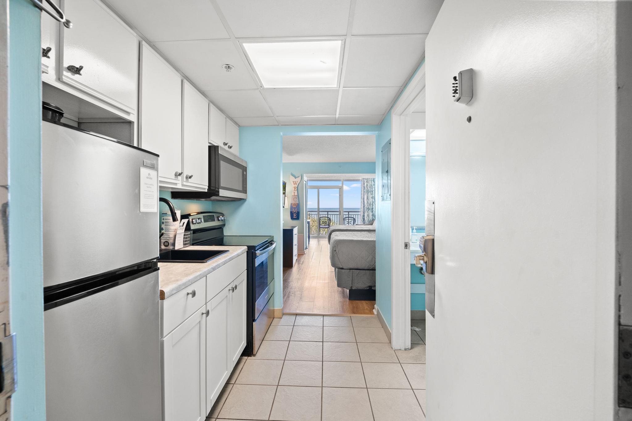2000 N Ocean Blvd. Property Photo 2