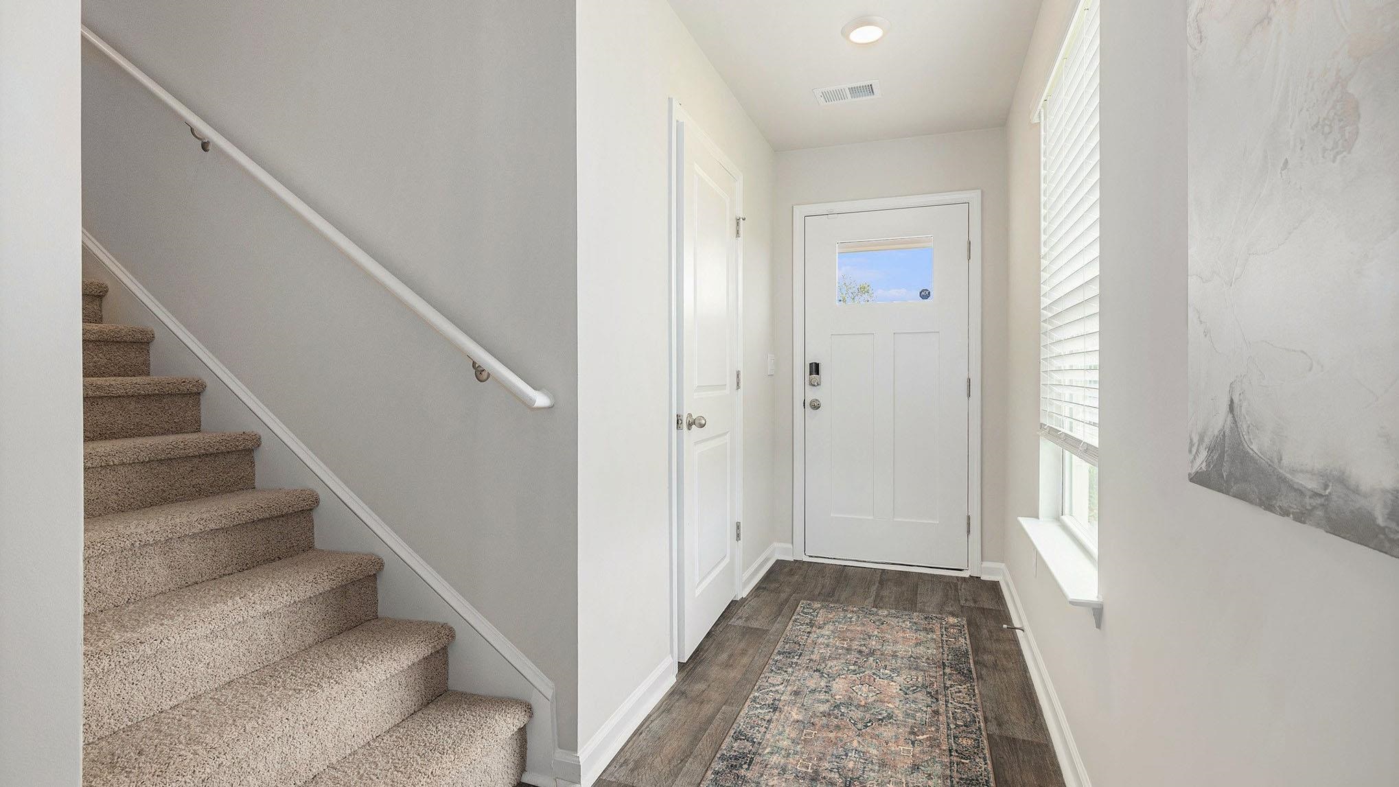 3019 Waterfall Way Property Photo 2