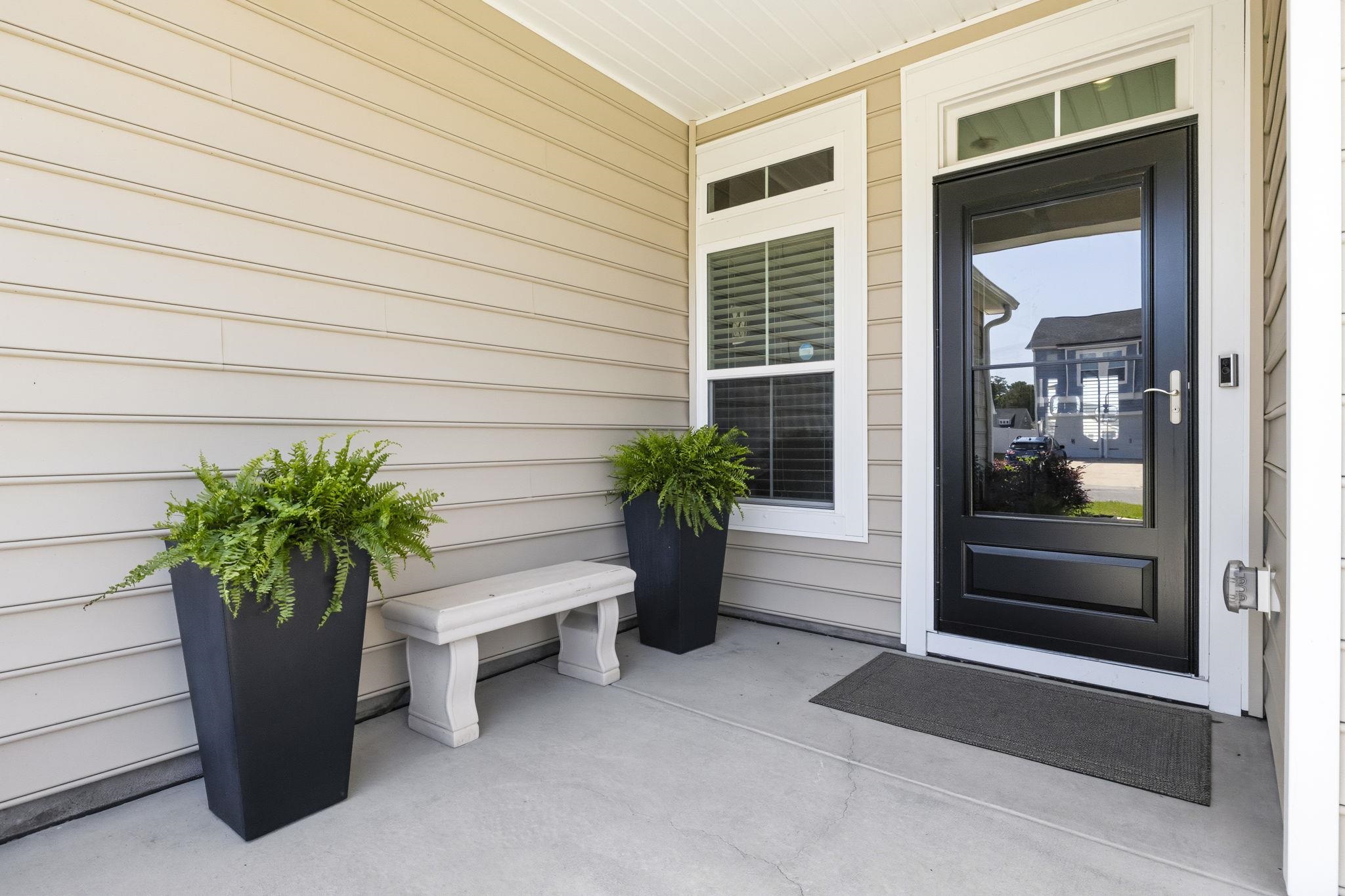 156 Albatross Way Property Photo 2