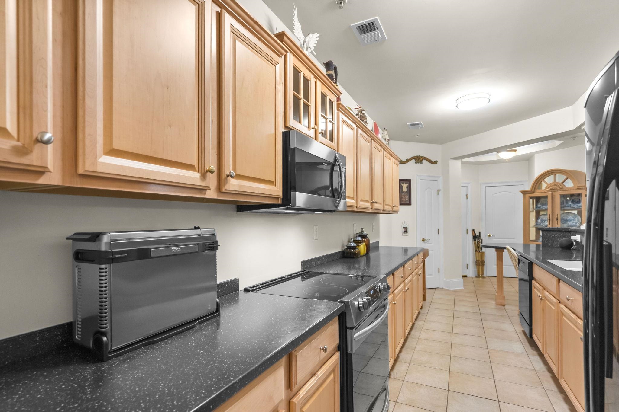 2180 Waterview Dr. Property Photo 21