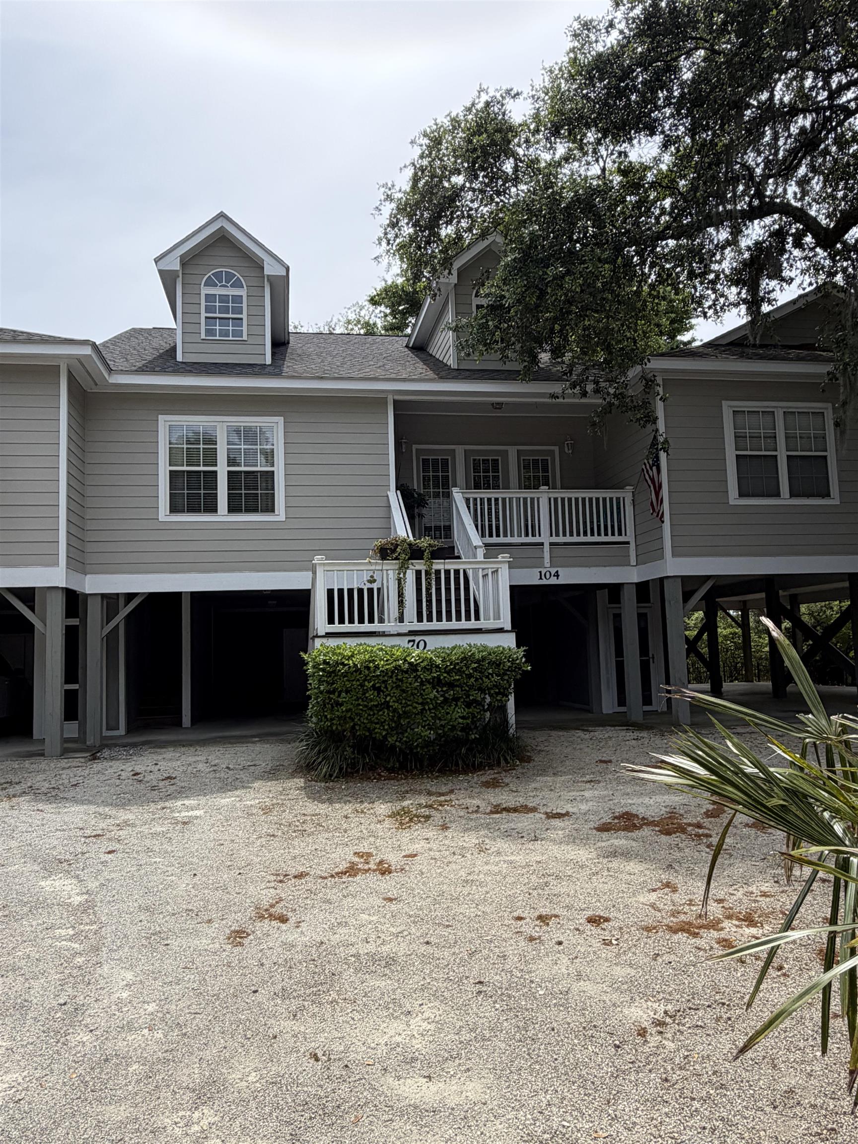 70 Seagrove Ct.