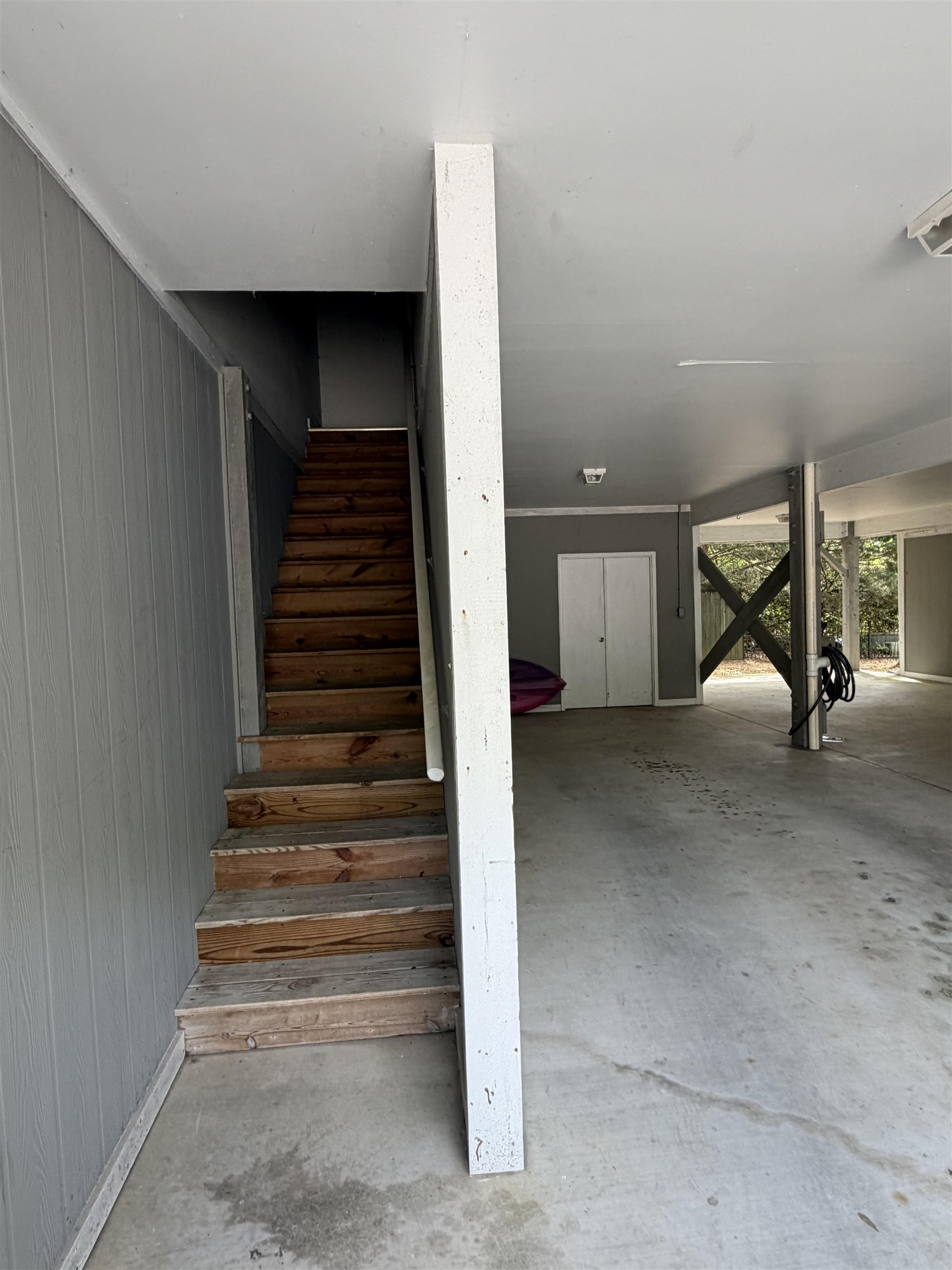 70 Seagrove Ct. Property Photo 6