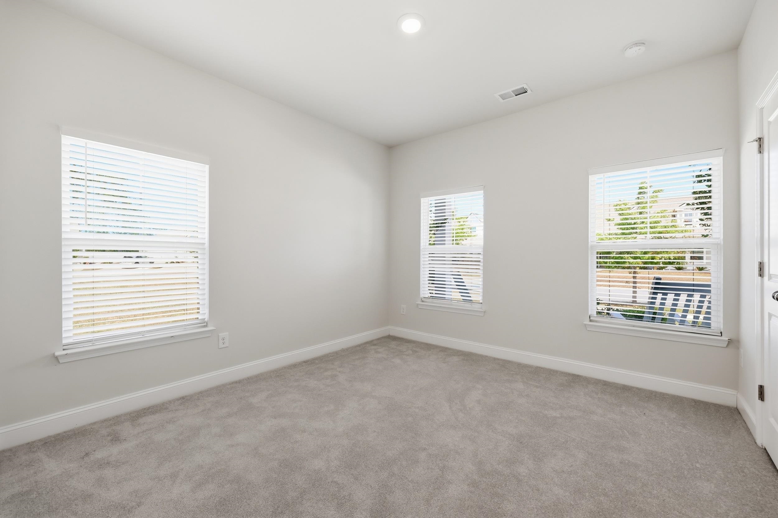 2664 Blue Crane Circle Property Photo 18