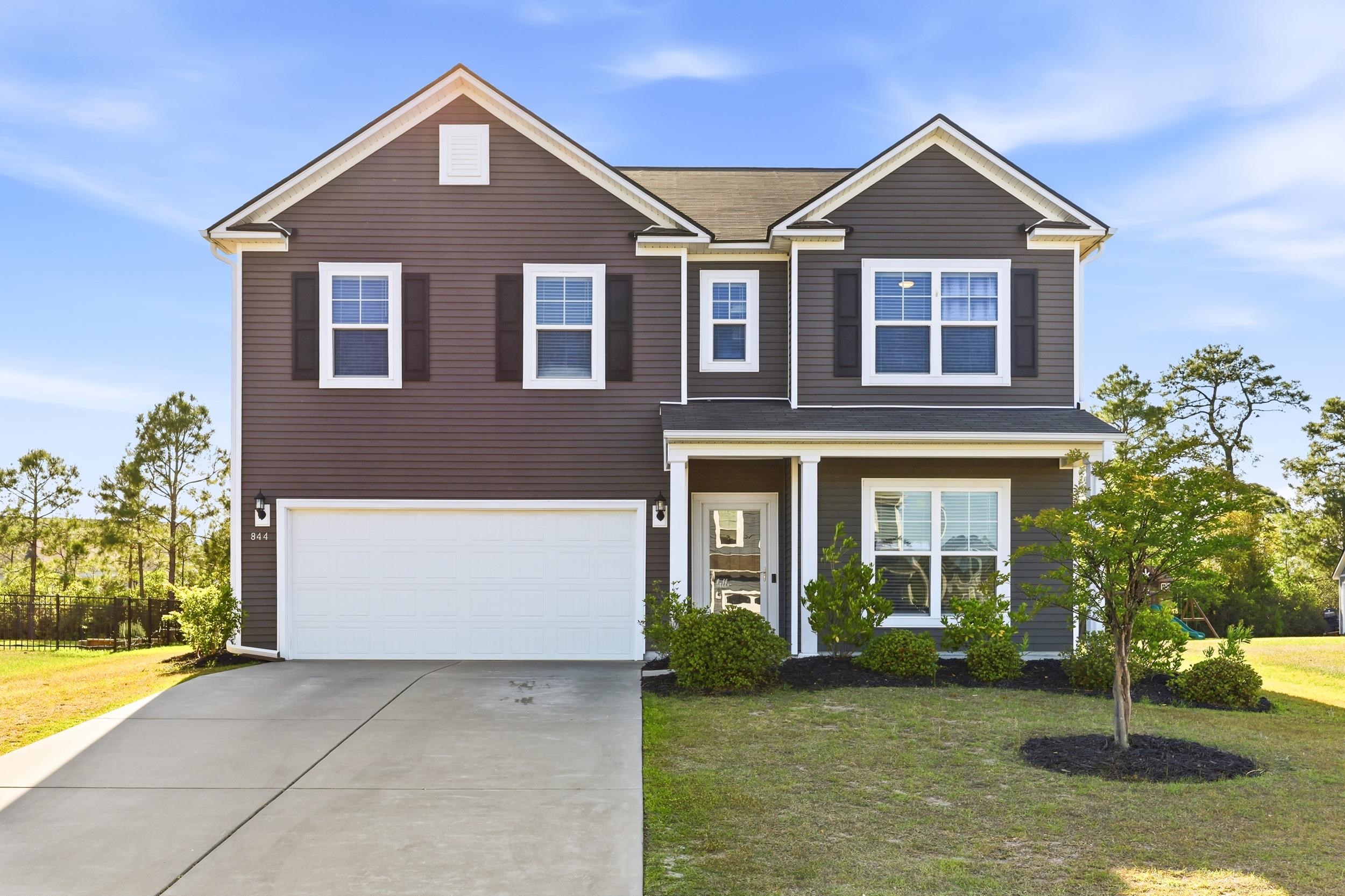 844 Wild Leaf Loop Property Photo 1