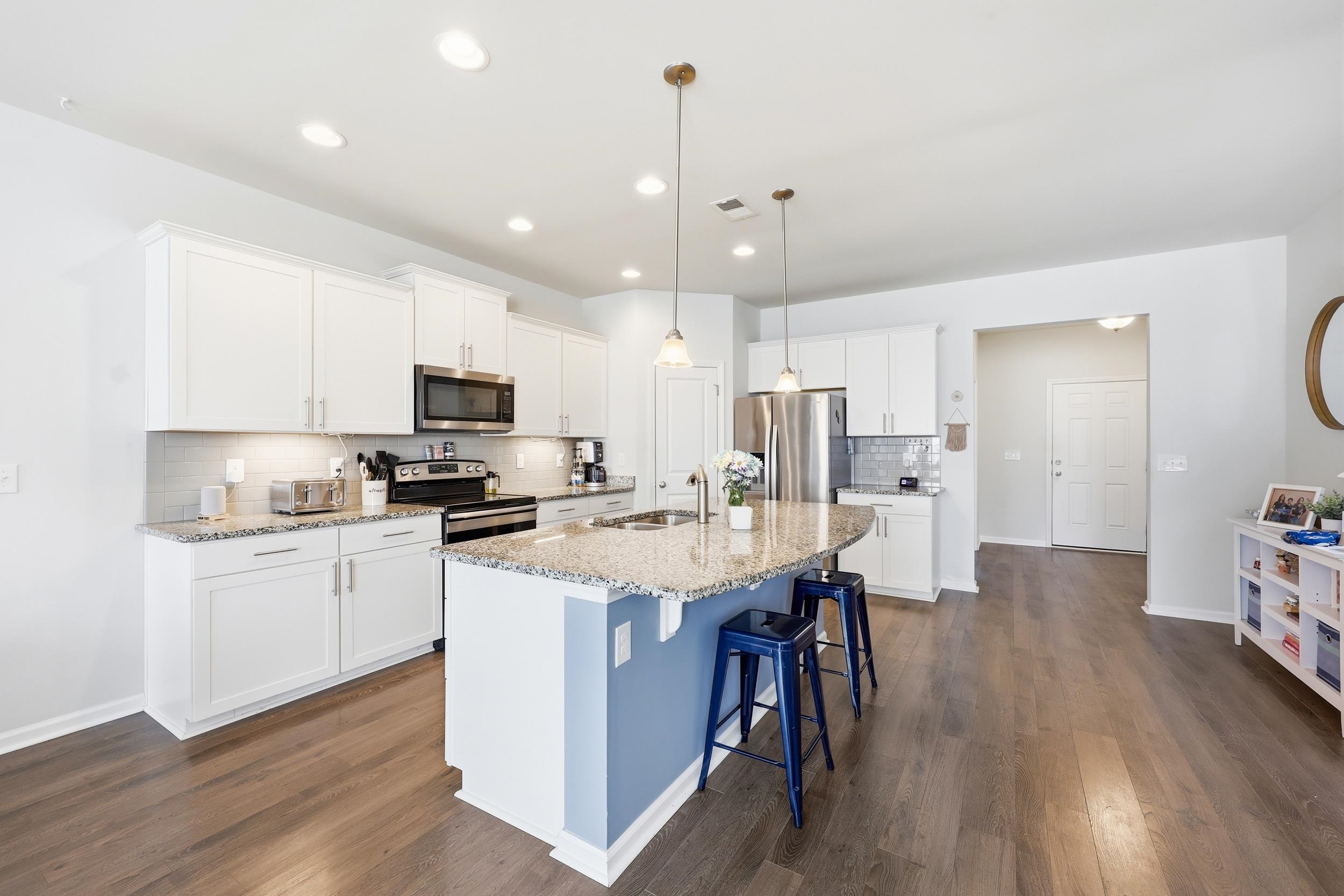 844 Wild Leaf Loop Property Photo 11