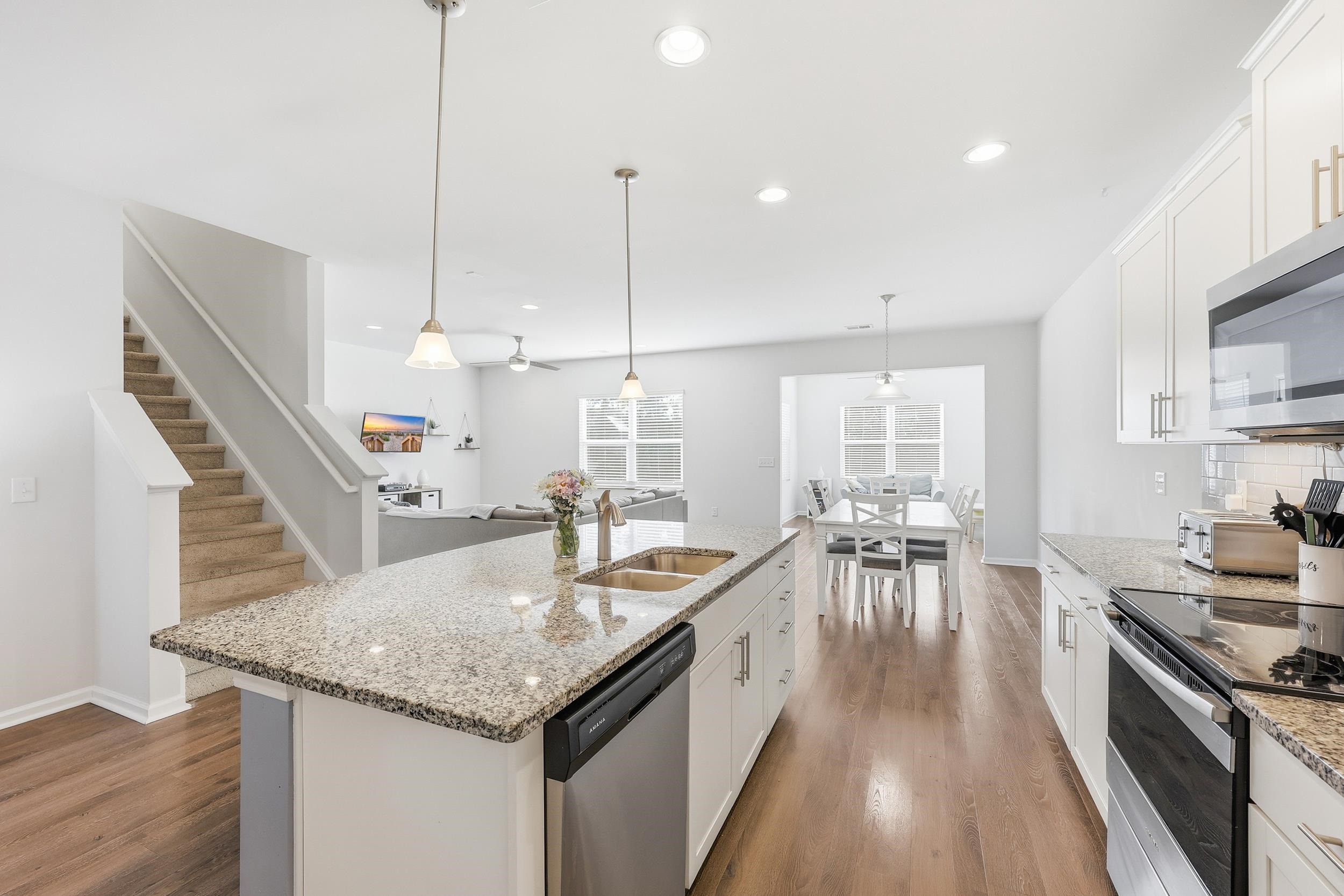 844 Wild Leaf Loop Property Photo 13