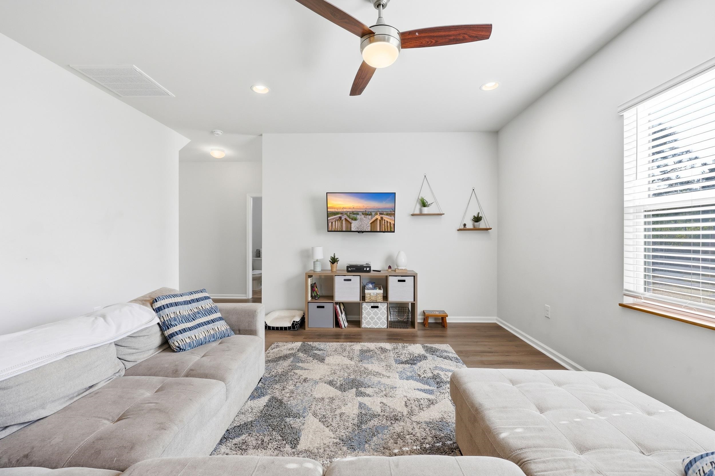844 Wild Leaf Loop Property Photo 20