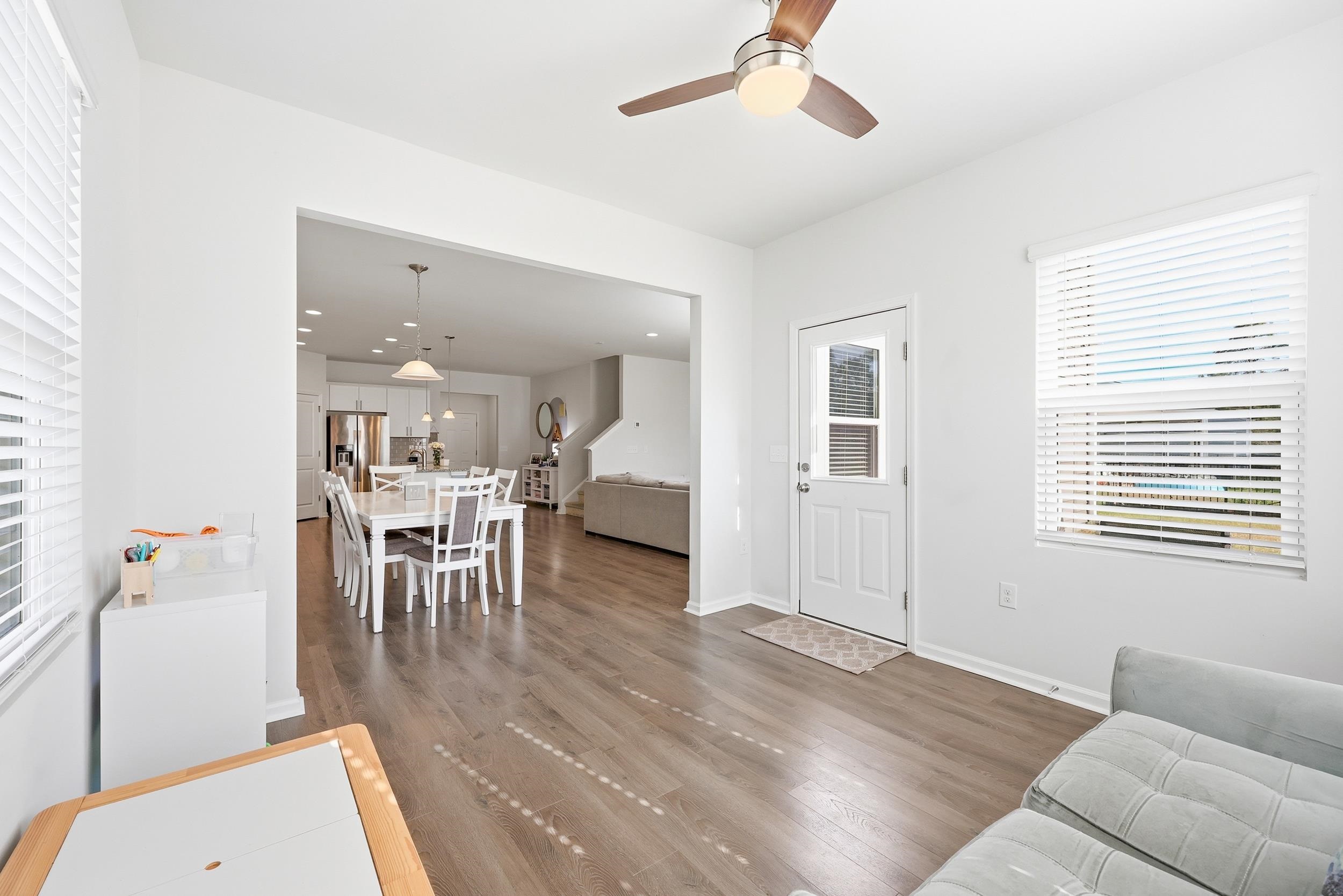 844 Wild Leaf Loop Property Photo 22