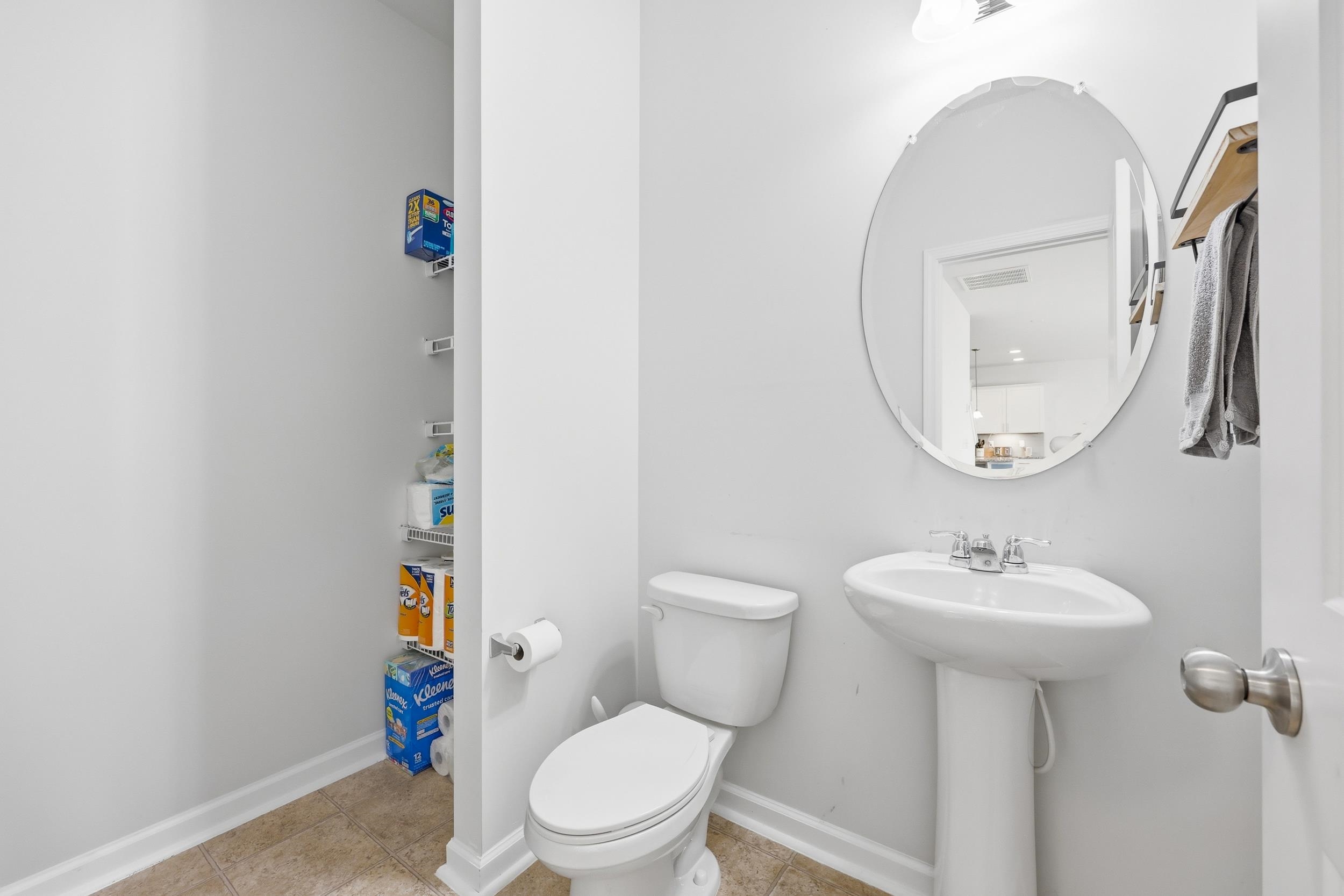 844 Wild Leaf Loop Property Photo 24