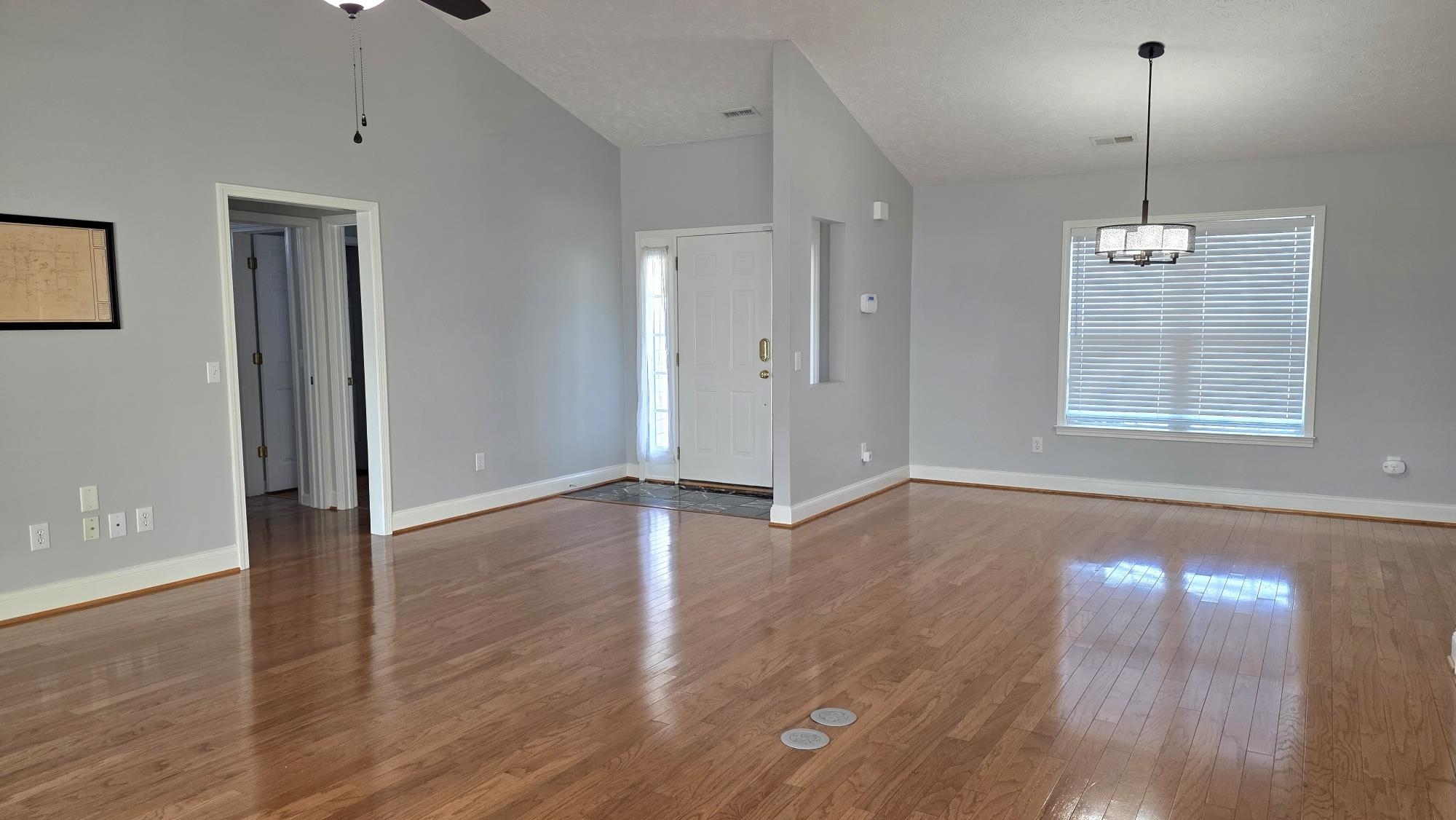 262 Tibton Circle Property Photo 12