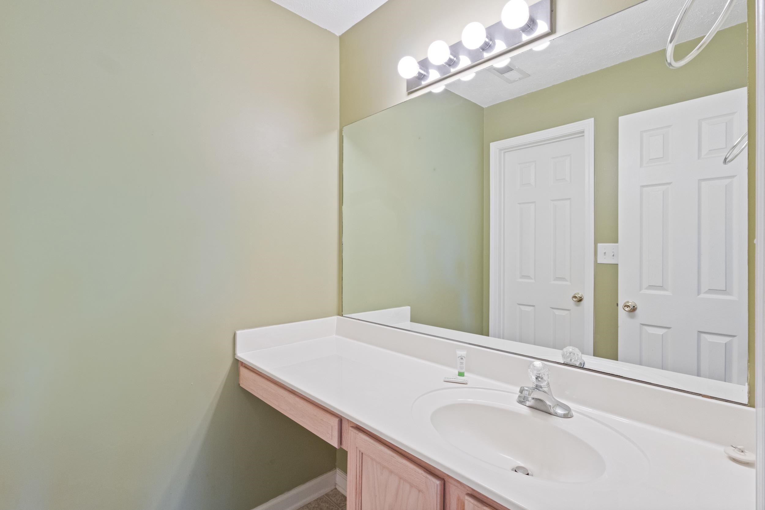 577 Blue River Ct. Property Photo 13