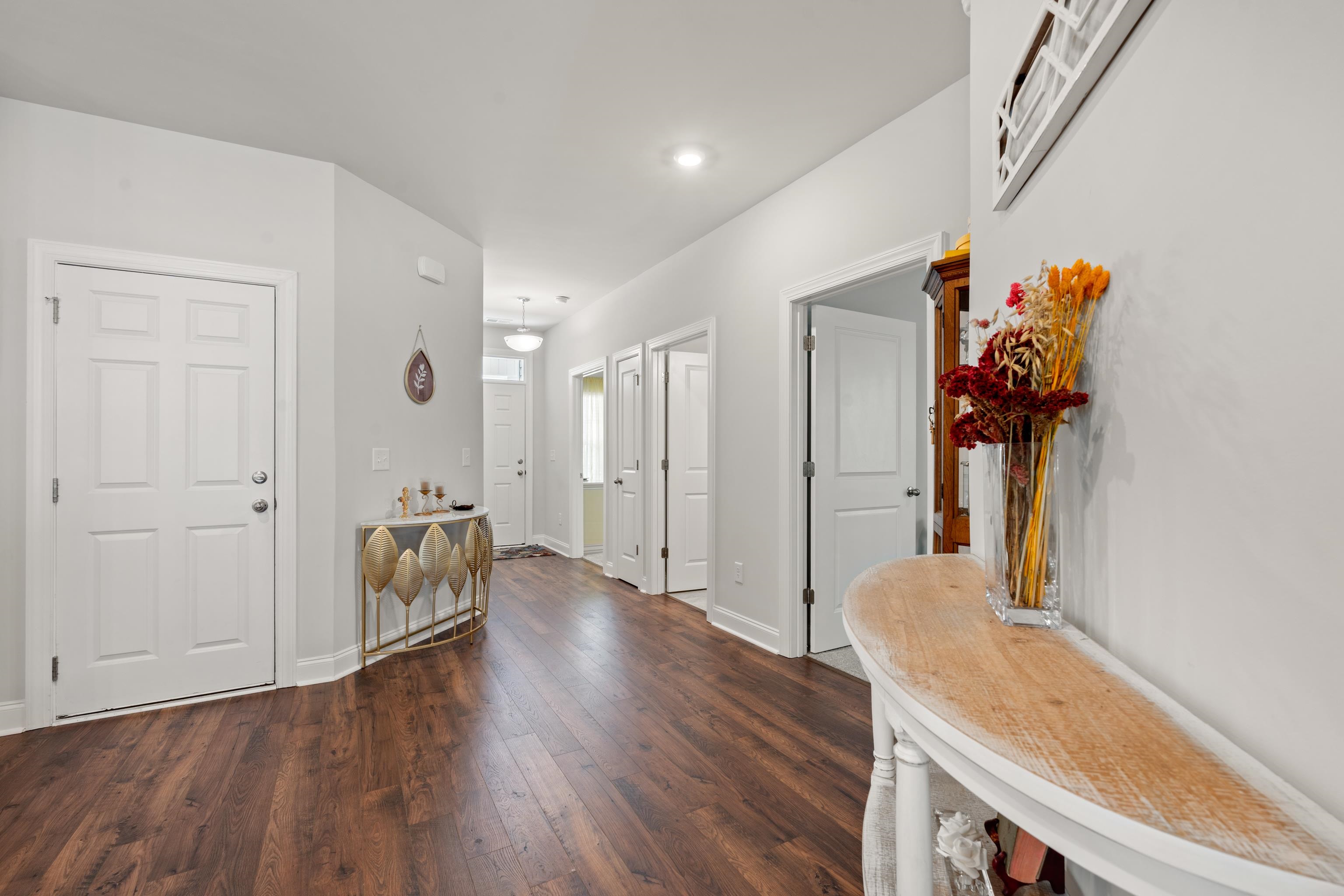 2477 Campton Loop Property Photo 3