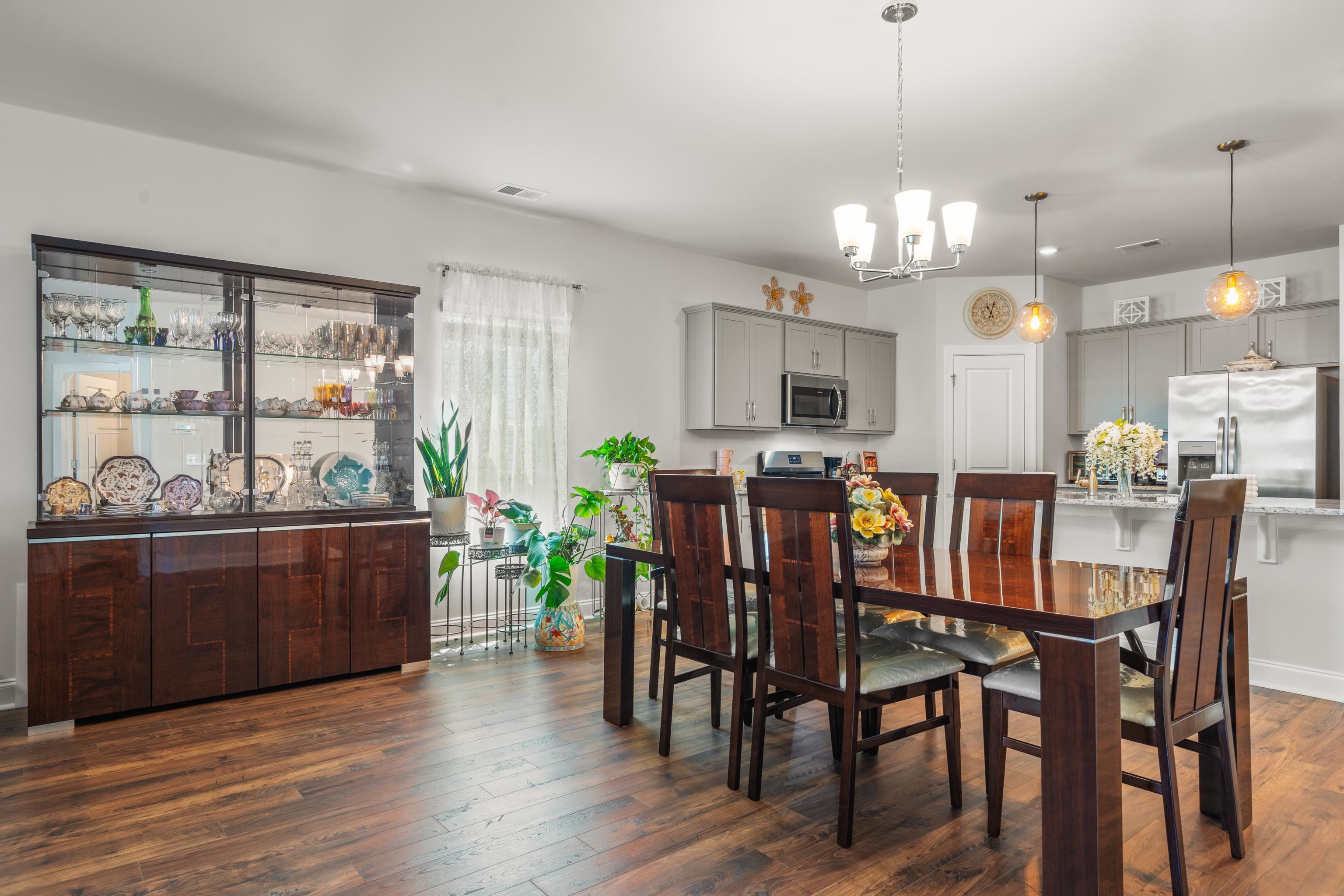 2477 Campton Loop Property Photo 8