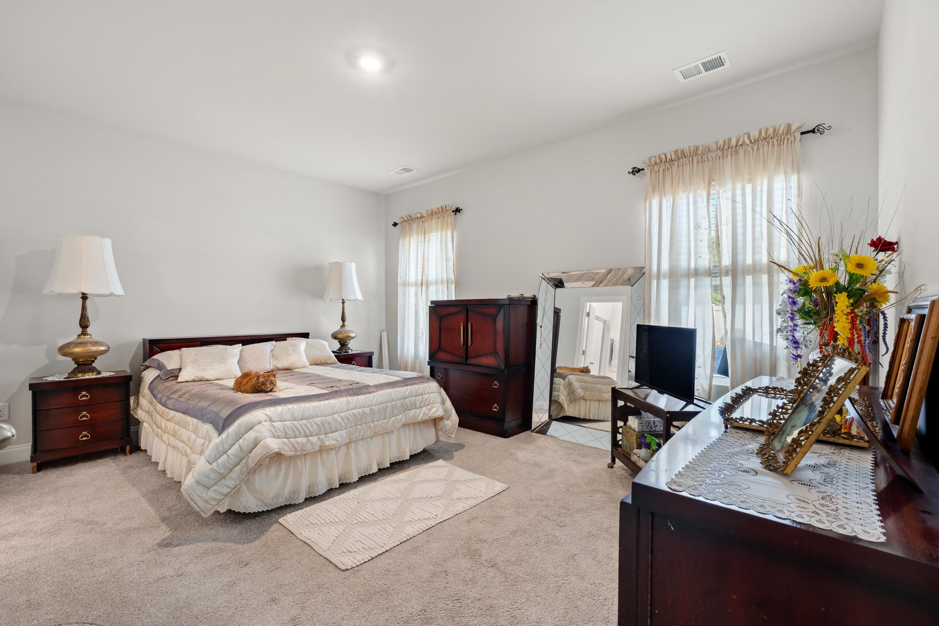 2477 Campton Loop Property Photo 12